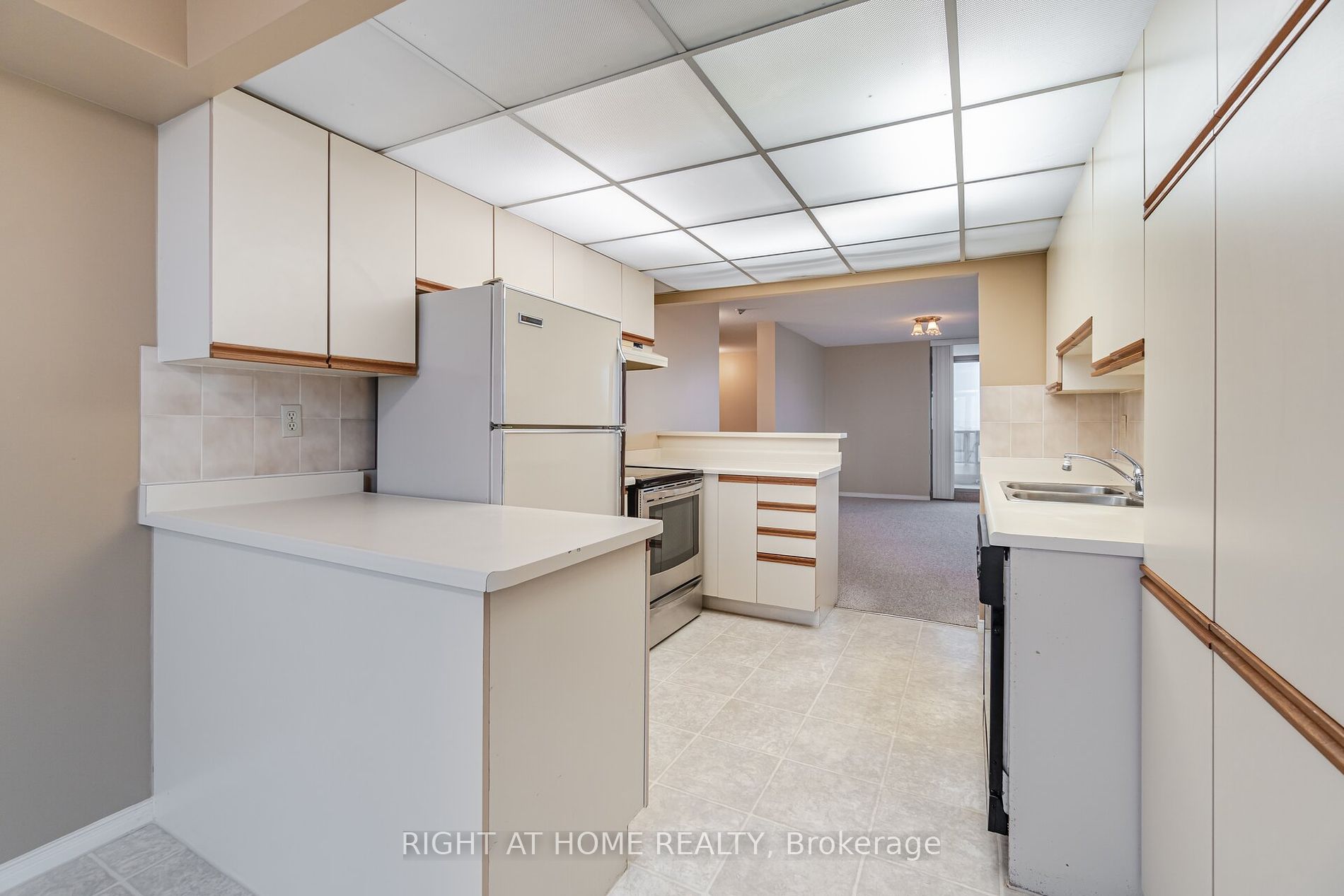 5090 Pinedale Ave 1001