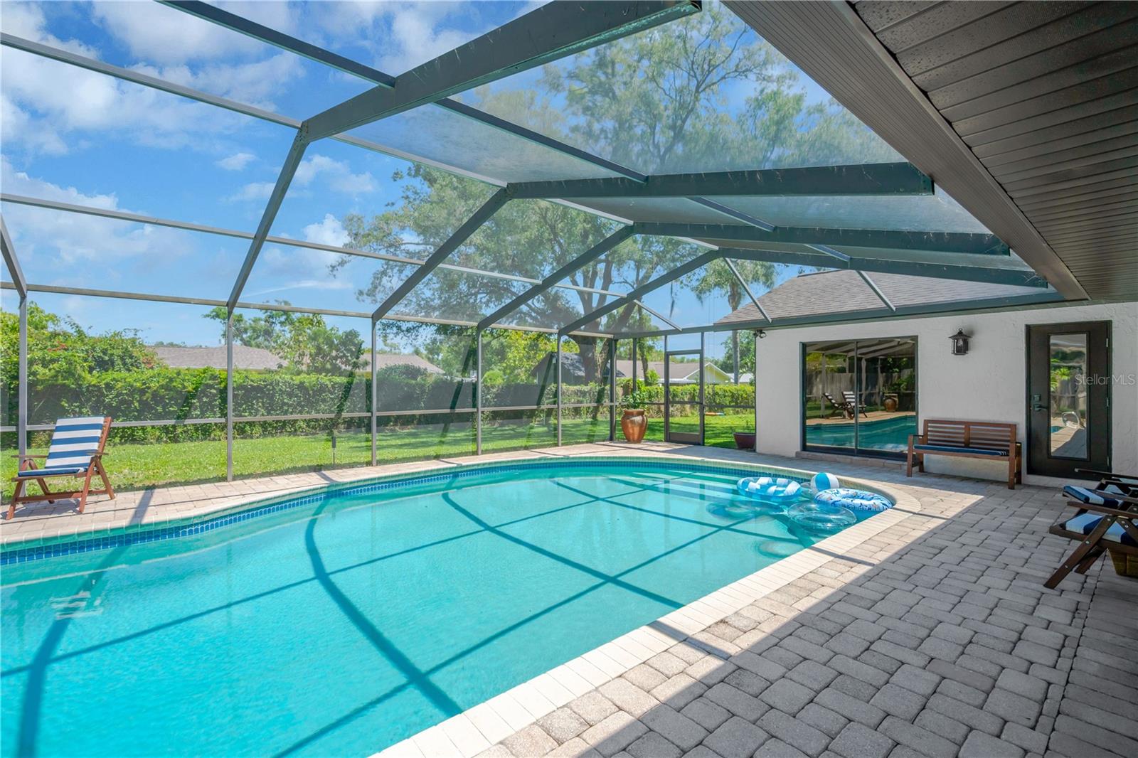1007 Morfield Lane
