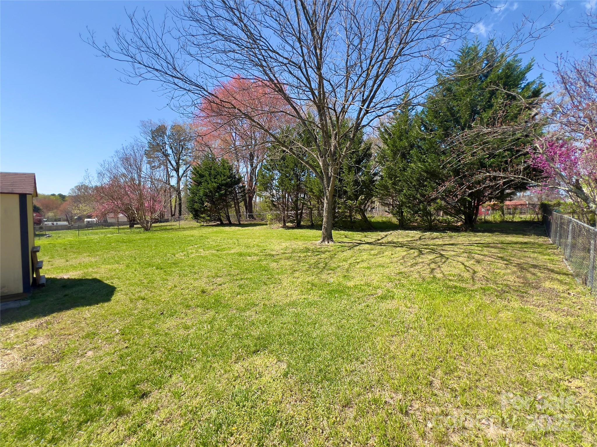 1905 26th Street NE