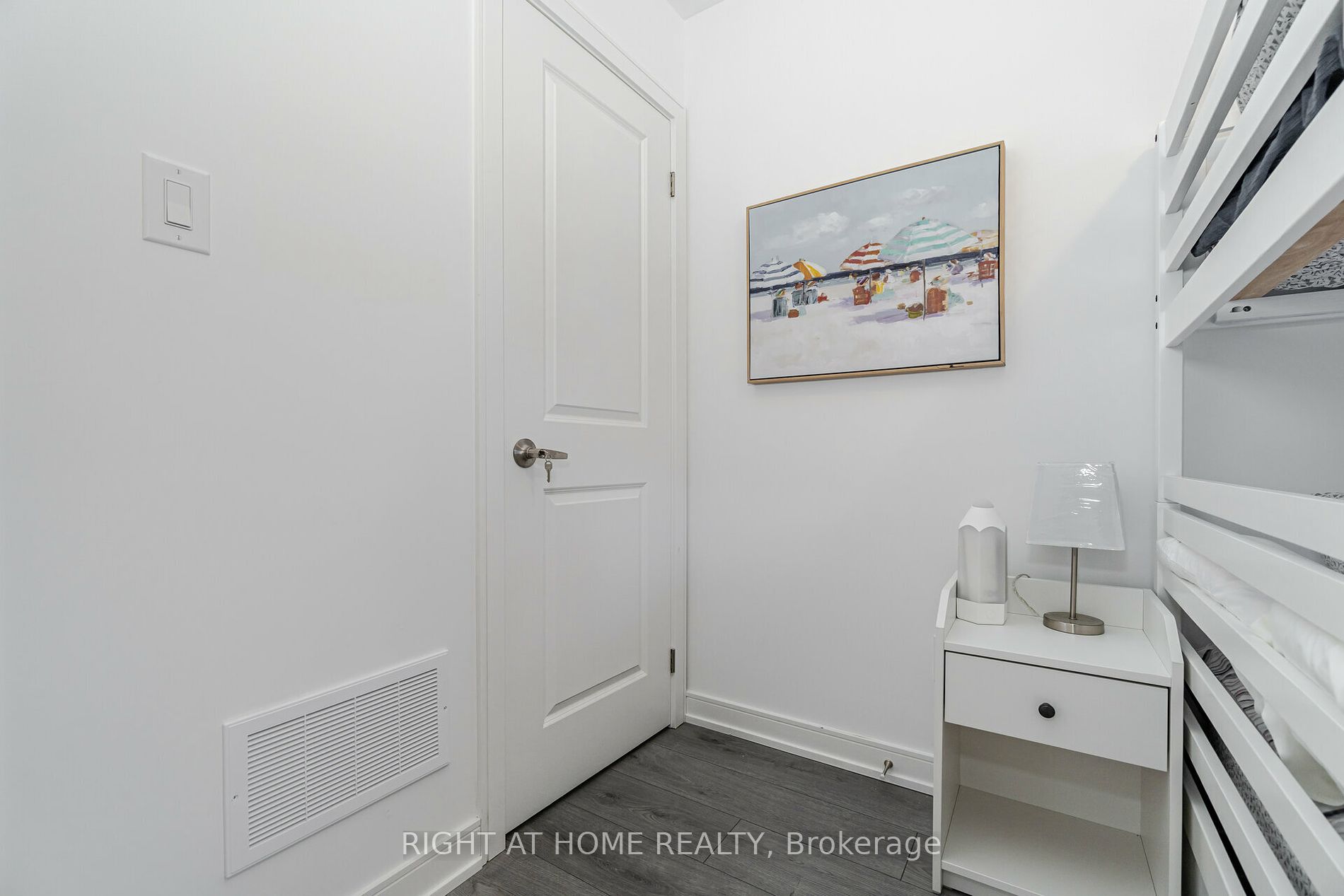 44 Magnolia Lane 24