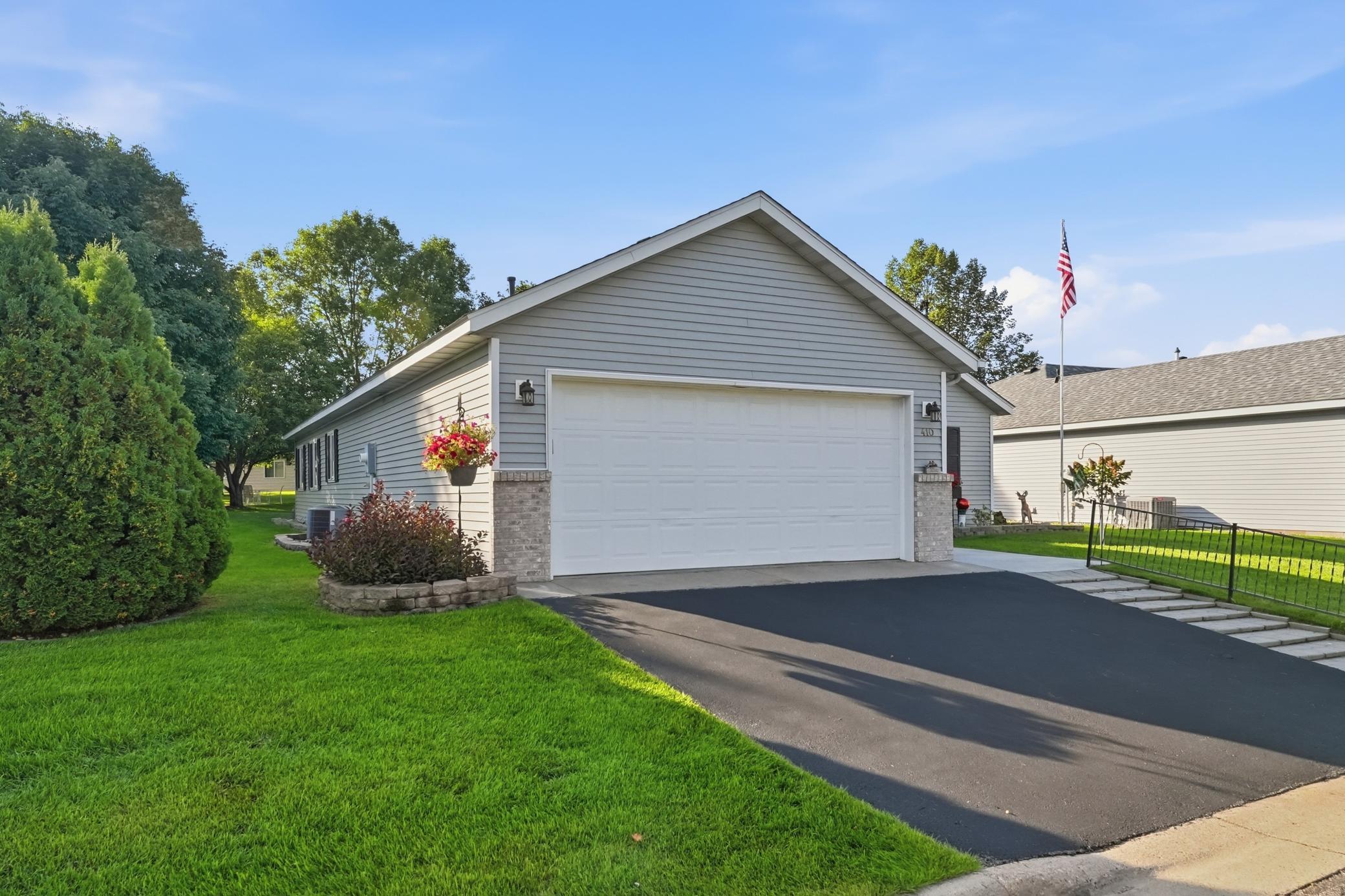 410 Fieldcrest Lane