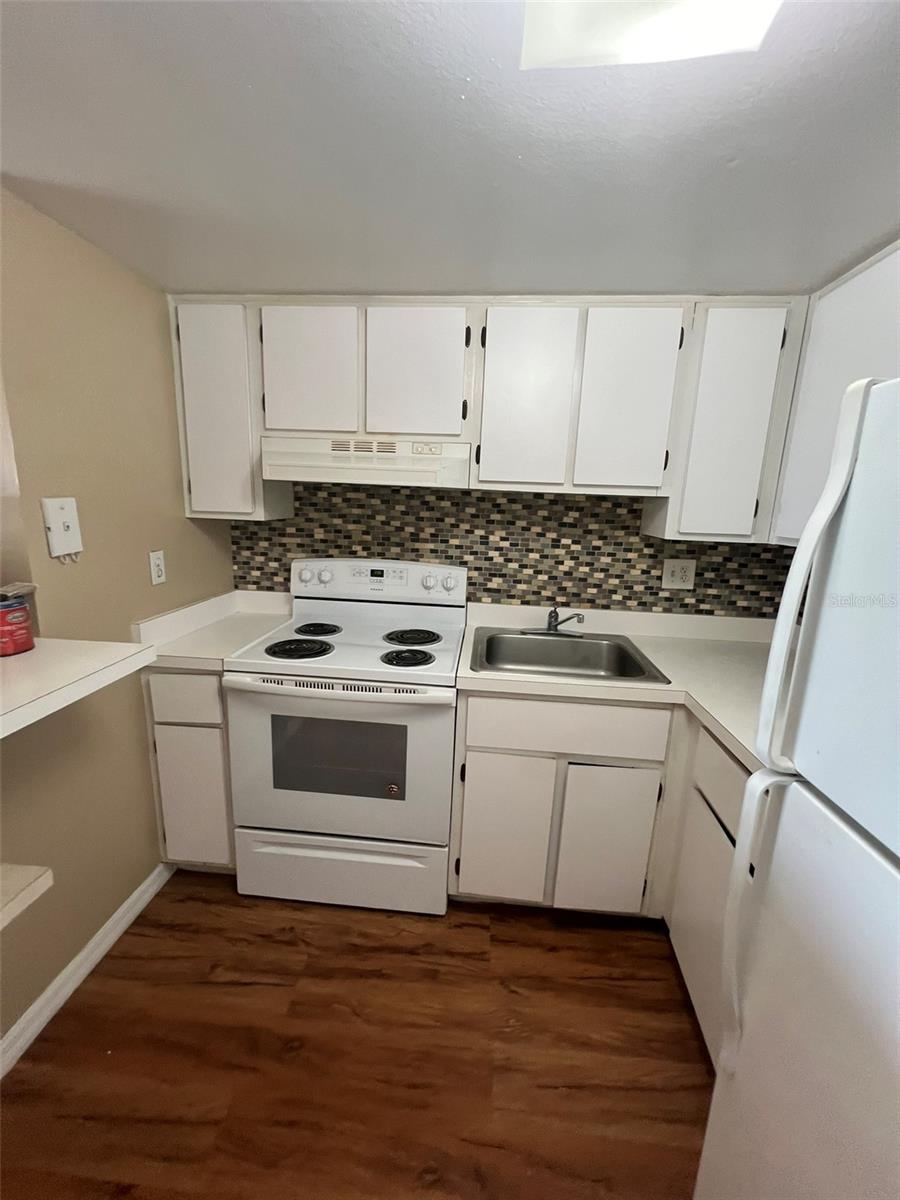 618 Orange Drive 212