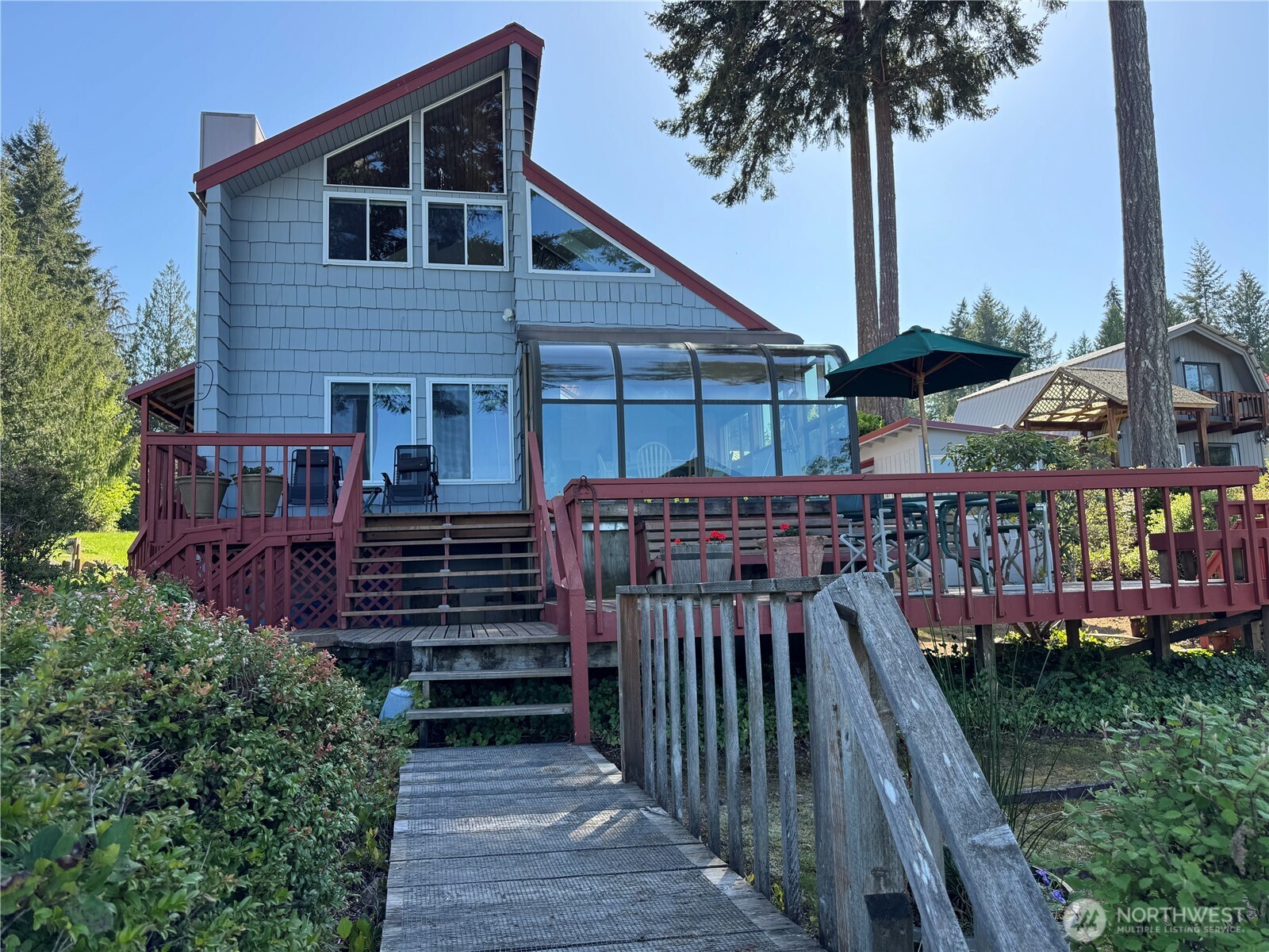 810 Rhododendron Lane