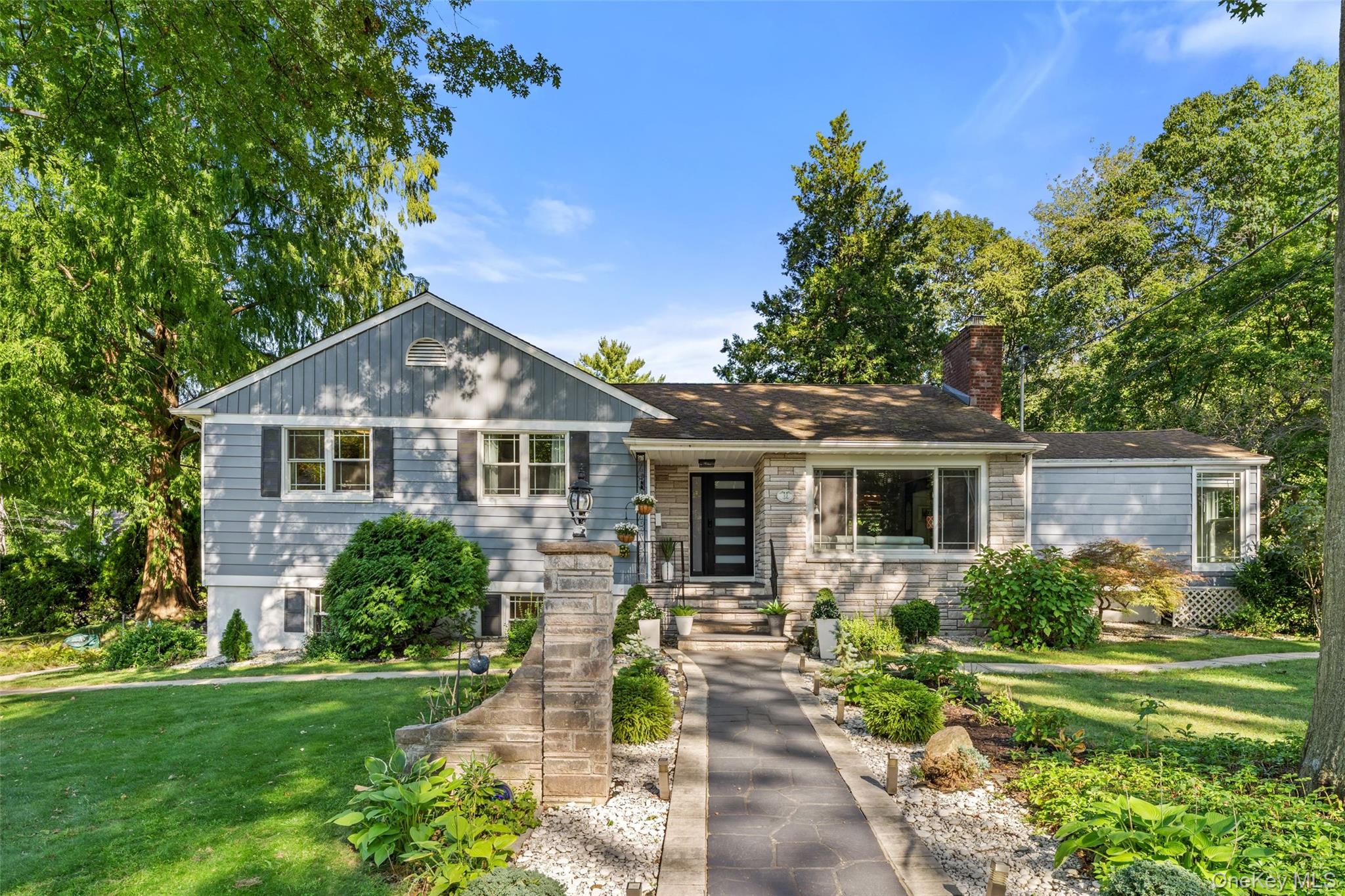 12 Longspur Road