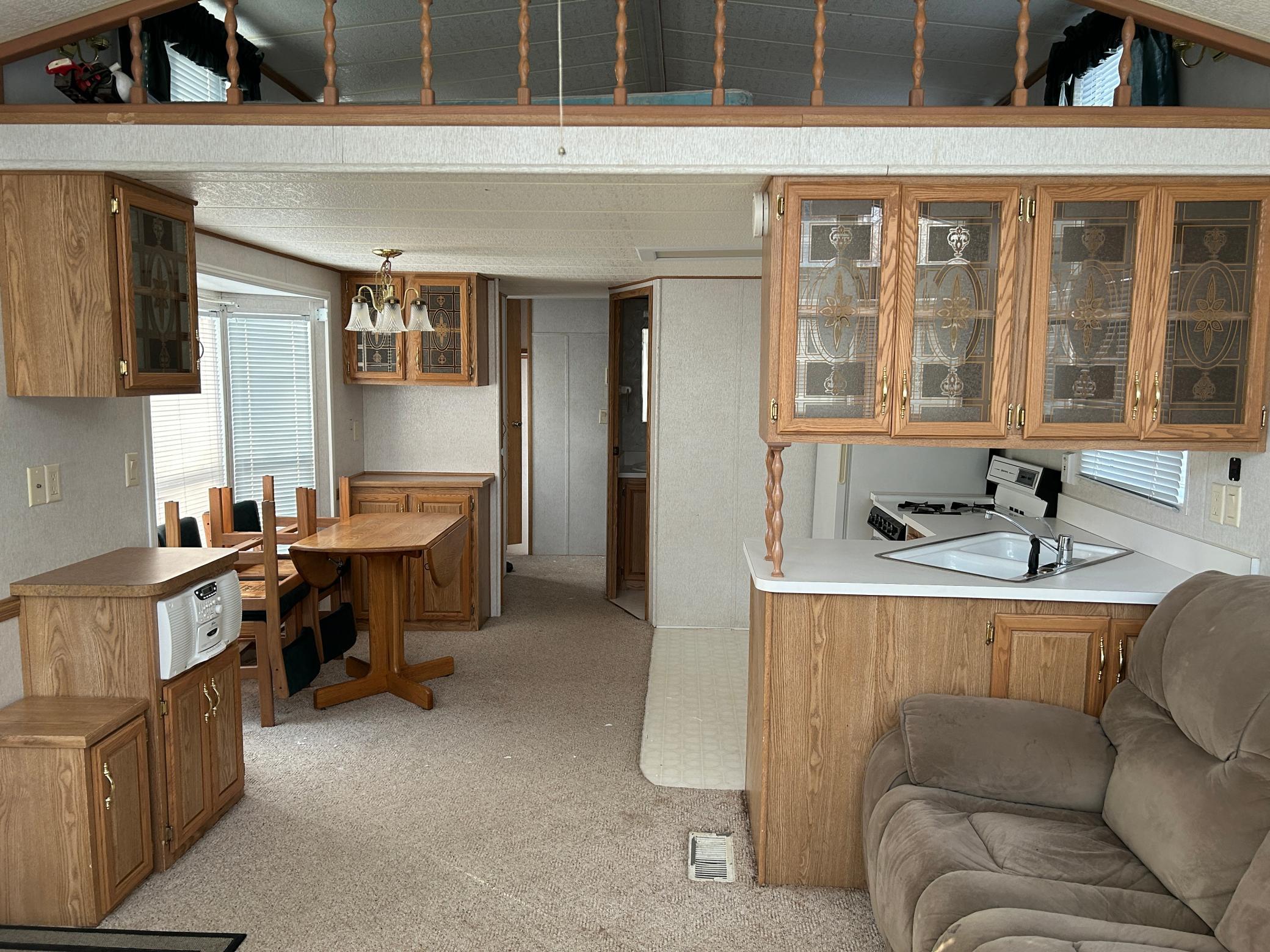 L9-10 B 5 Canterbury Town