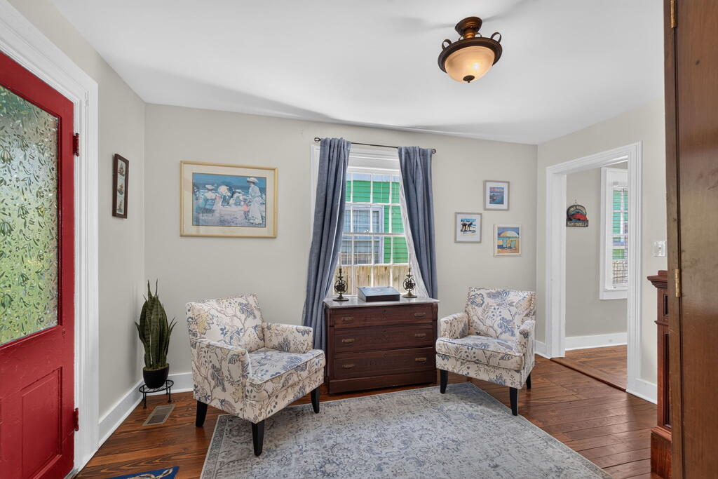 511 Tazewell Ave 373