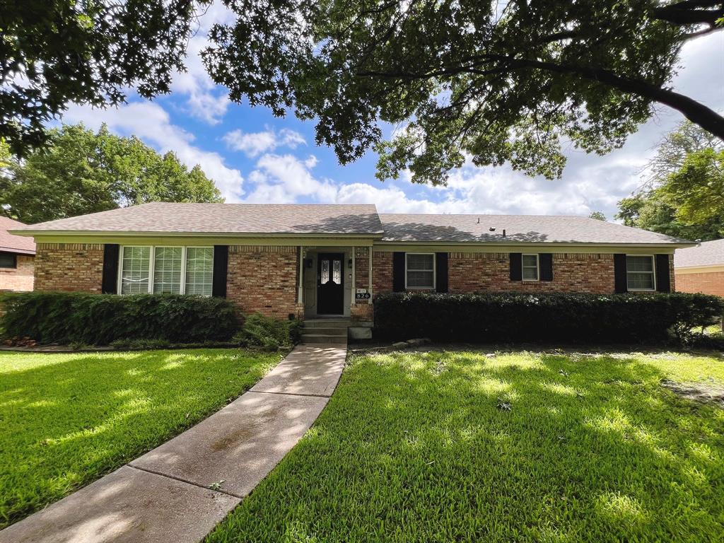 Charming Eastwood Estates home on tree-lined street, proximate to Dixon Branch Greenbelt Park and White Rock Lake. This quaint home features 3 bedrooms and 2.5 baths, 2 large living areas with fireplace and an eat-in kitchen. Bedrooms and main living area are highlighted by the beautifully maintained original hardwood floors. The large primary bedroom offers a WIC and en-suite bath, while the secondary bedrooms are connected by a Jack-and-Jill bath. A separate half-bath provides guests easy access without traversing the bedrooms. An abundance of shopping and dining options are located nearby as are the Dallas Arboretum and White Rock Lake. Opportunity awaits for the discerning buyer looking to bring their unique vision and personal touches to unlock the hidden potential of this home.