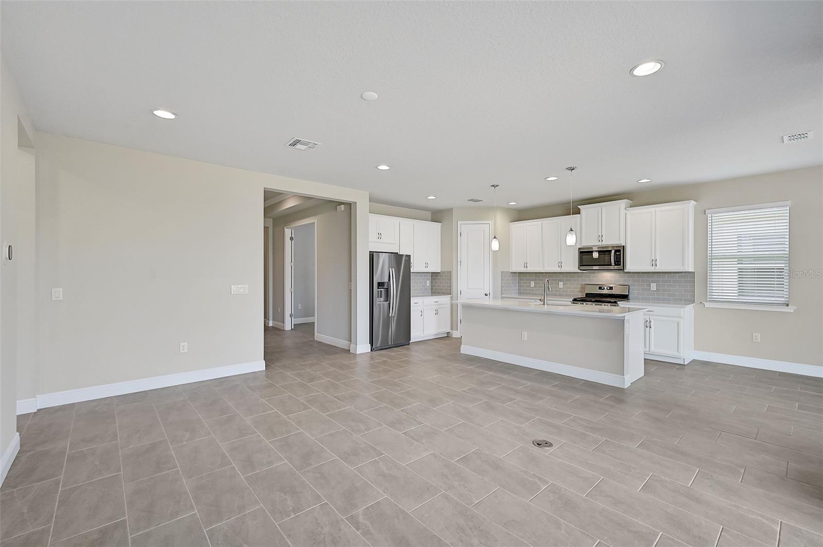 5782 Long Shore Loop