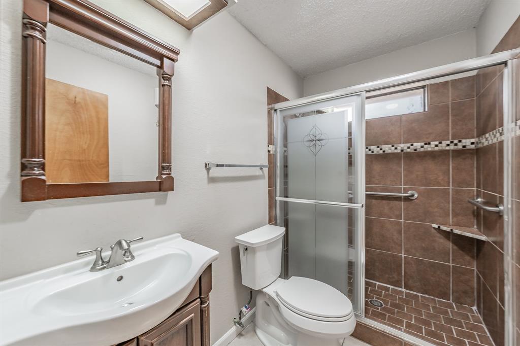 214 Kalmia Drive