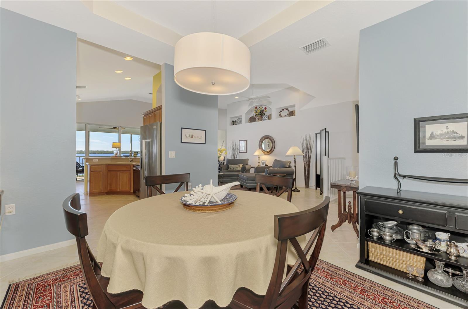 4628 Club Drive H201