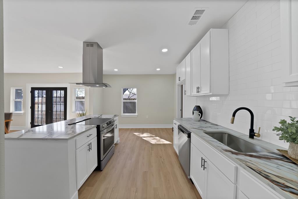 2803 Wilkinson Avenue