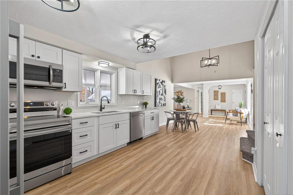 13606 Cypress Avenue