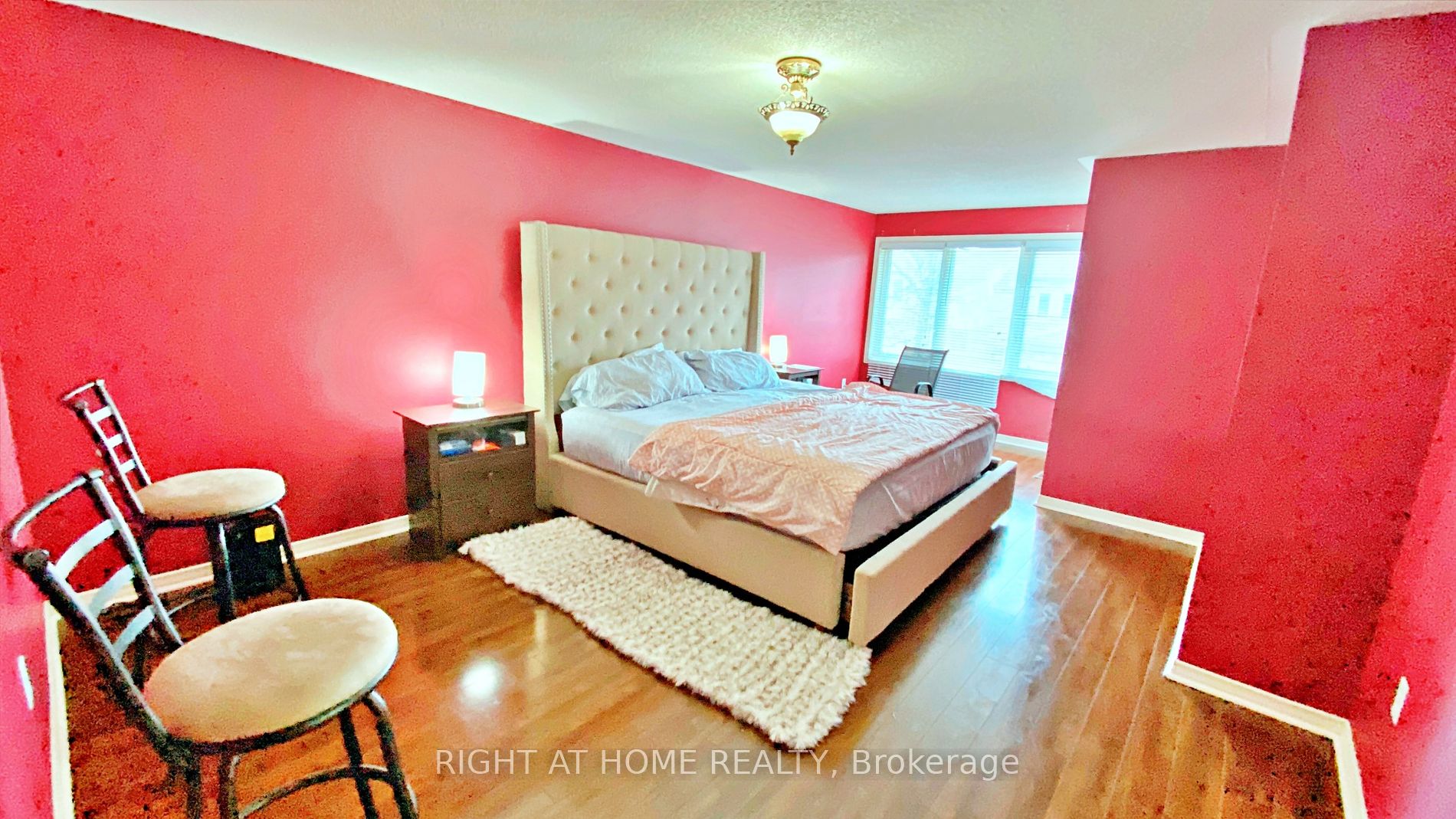 2555 Thomas St 36