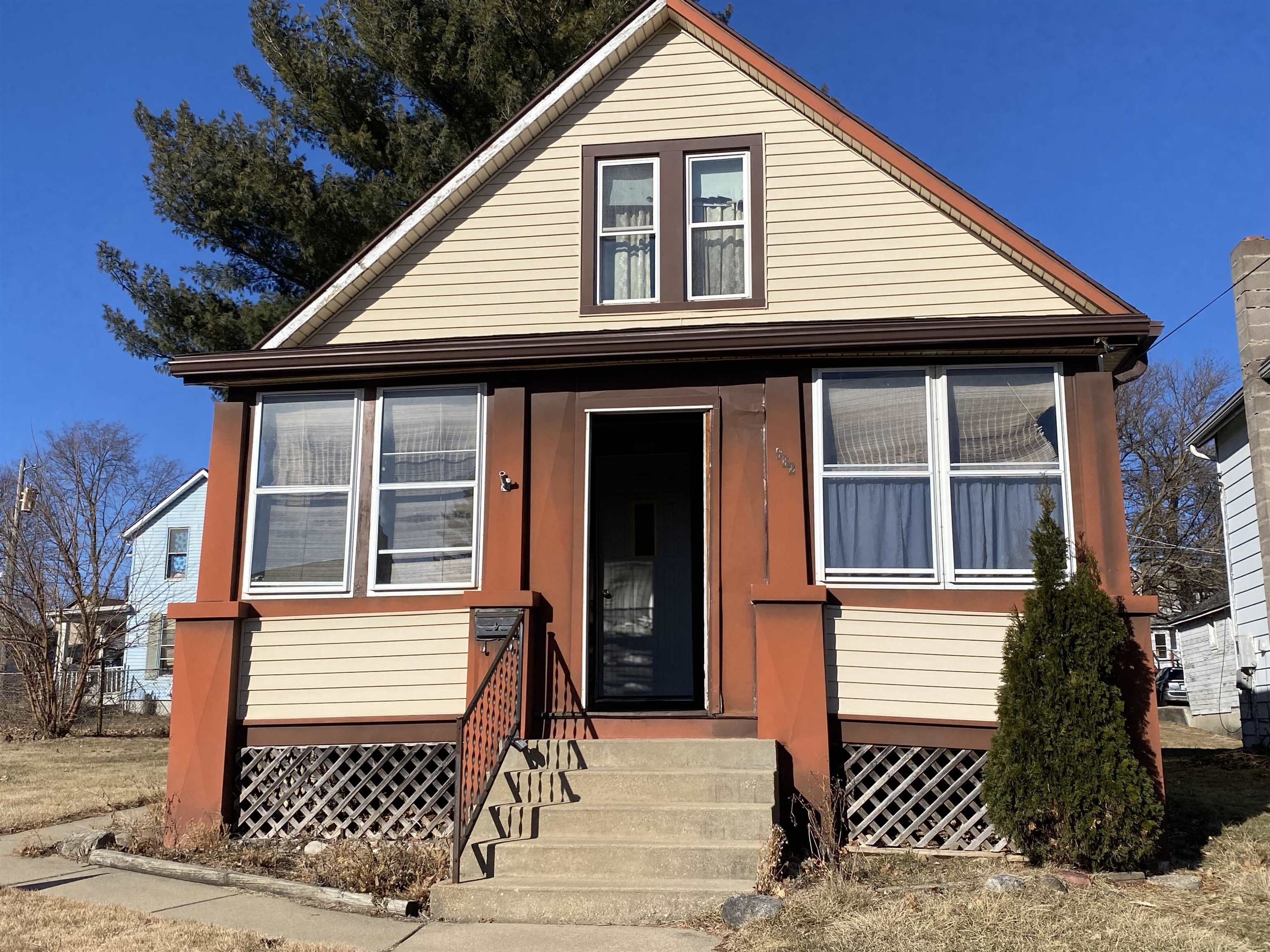 632 W Ordway