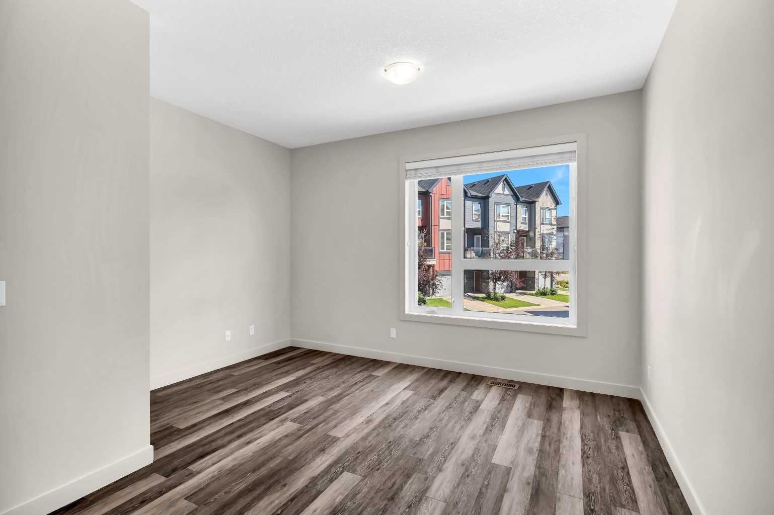 11 Evanscrest Mews NW 208