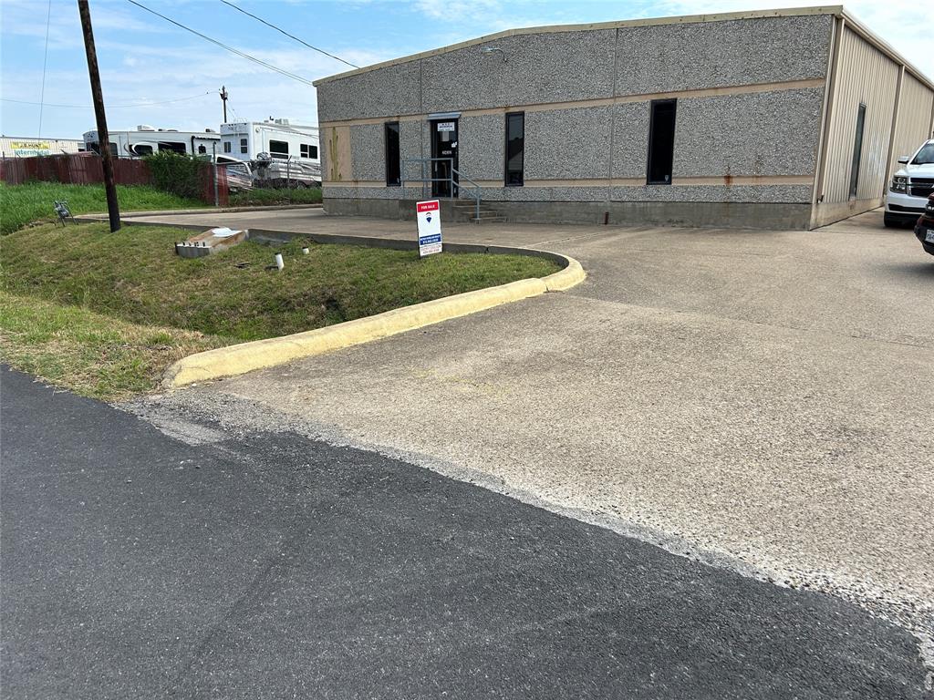 Versatile Commercial Warehouse Property offering an excellent combination of office, warehouse and outdoor storage space.  The facility features five private offices, a spacious breakroom, and two indoor restrooms conveniently located in the office area.  The warehouse is equipped with three roll-up doors for efficient loading and unloading operations, as well as an additional restroom located within the warehouse space for employ convenience.Security is enhanced with a monitored security system, providing peace of mind for business operations.  Behind the building, a fully fenced storage yard offers secure outdoor storage for equipment, vehicles, materials, or inventory.  This property is well suited for contractors, distribution, manufacturing, service companies or a variety of industrial and commercial uses.  All info in this listing will need to be verified.