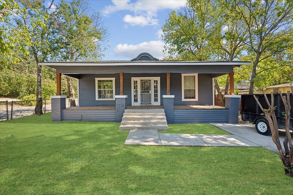 Welcome to this wonderful home! Located in a corner-lot, this beautiful  3 bd - 1 bath house has many factors that will amaze you and your family. Everything that you need is relatively close; I-30, 287 & 820 freeways are within 3 mins away. Convenience stores, malls, tool stores, schools and parks are within 4 miles surrounding. This 2024-remodeled beautiful home is very charming. It also has a very spacious back yard with a private entrance and space for a few cars, leading you to a big storage room where all of your tools and things can be stored. This house is perfectly situated in a developing area, offering you many beautiful features, such as a big covered and roofed porch and new built-deck in front, another main entrance and parking spots for 2 cars & many trees that will provide shade for your home and vehicles. Inside, you will encounter a very spacious living room and bedrooms. Located in a desirable neighborhood, your new home can bring your family style, comfort and versatility to make your dreams and plans come true. This is the perfect place for your family to grow. Do not miss this opportunity. Seller is motivated, so there is no way for you not to not get this property. Come see this stunning home. Seller is giving  a decent amount for concessions.