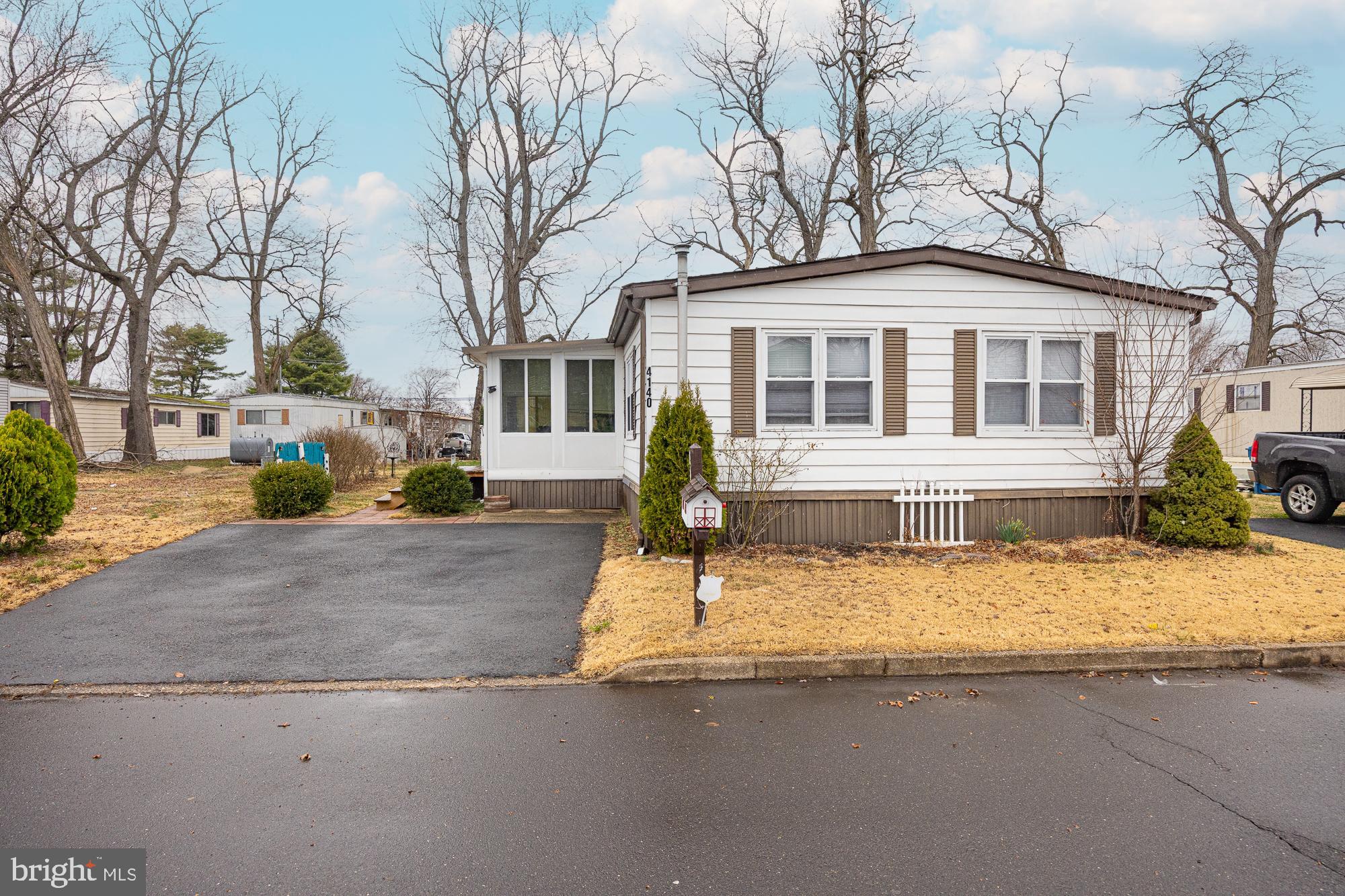 4140 Davis Dr  