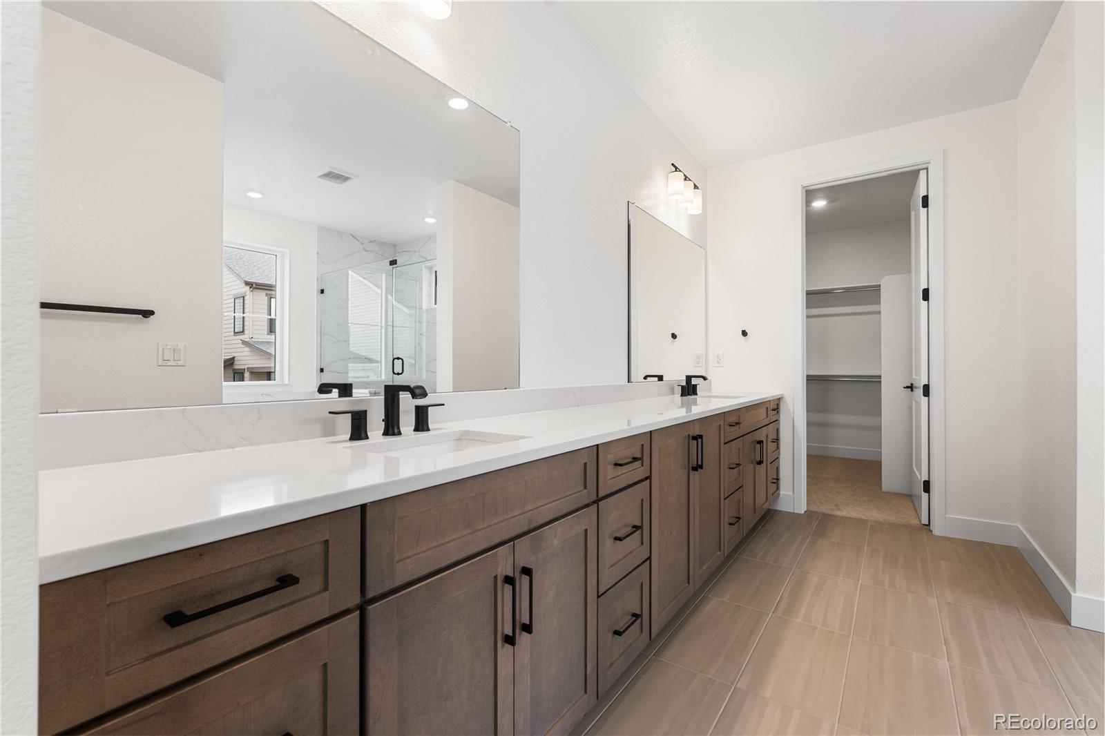 11245 Moonshimmer Street