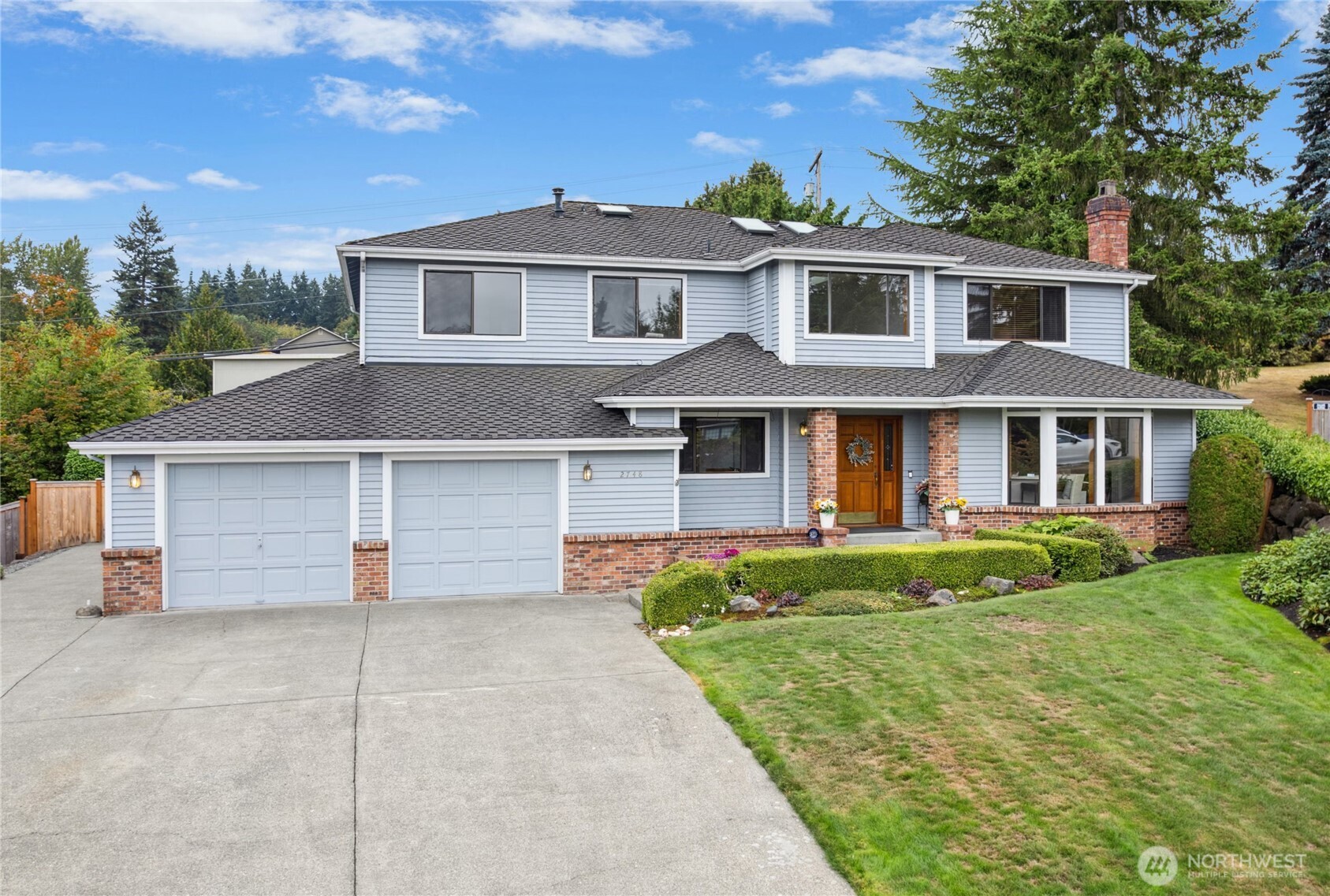 First time on the market for this custom built, 4 bed, 2.25 bath 3050 square foot home in highly sought after Brierwood. Updated stainless appliances and granite slab counters enhance the generous yet efficient kitchen with plentiful cabinetry, a walk-in pantry, multiple dining areas and a classic work desk. Enjoy the informal cozy living room just off the kitchen and overlooking the deck outside. Every space is roomy and large including the separate office, formal living-even the laundry! Additional updates and features include a custom primary bath shower enclosure, multiple skylights and a whole house vacuum. Massive 3 car tandem garage. RV/boat parking. Steps to Brierwood Park, minutes to groceries, the Mall, freeways and light rail.