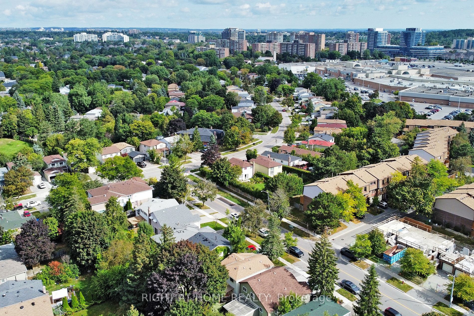 12 Plaisance Rd