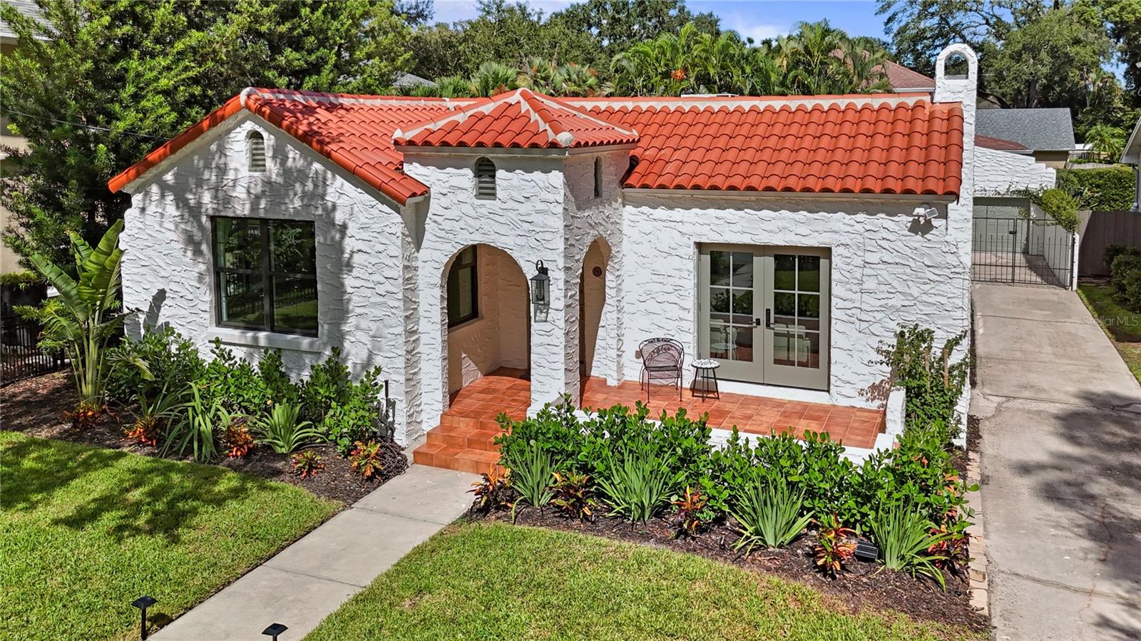 4521 W Azeele Street, Tampa, FL