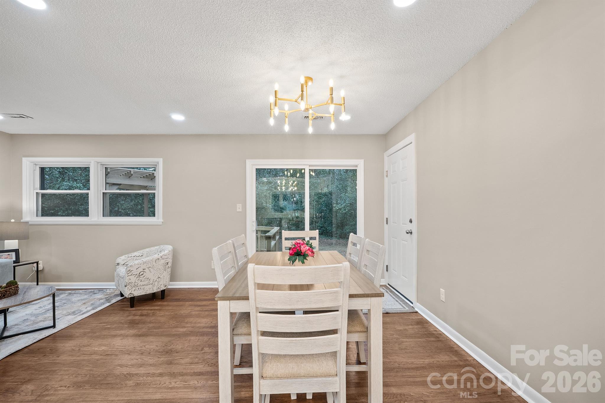 8928 Singingpine Road