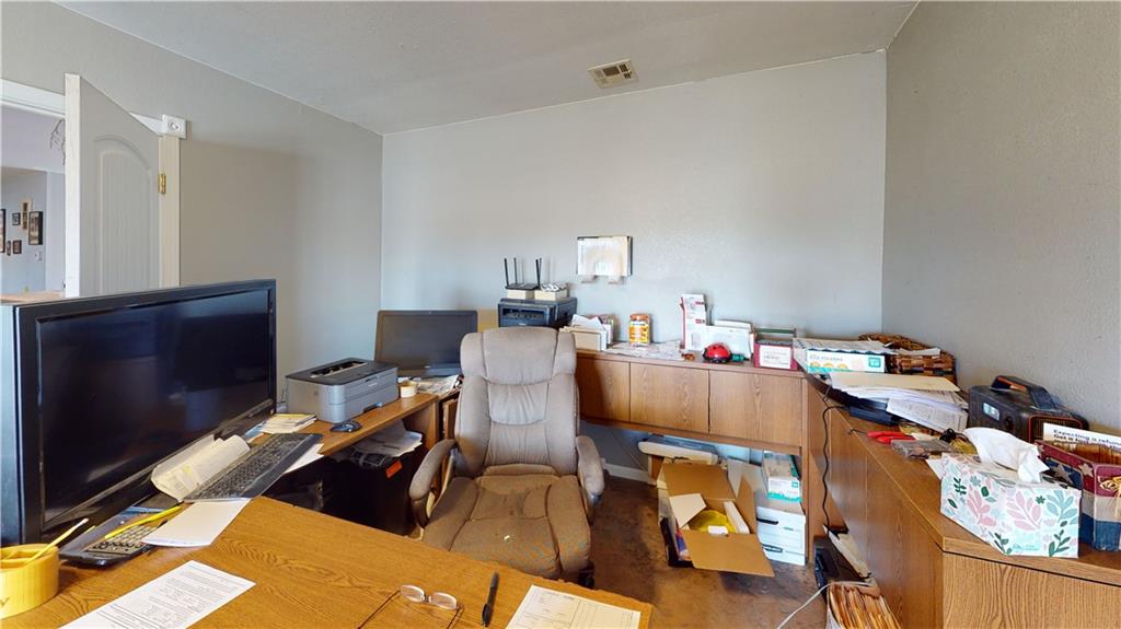 16052 S 1200 Road