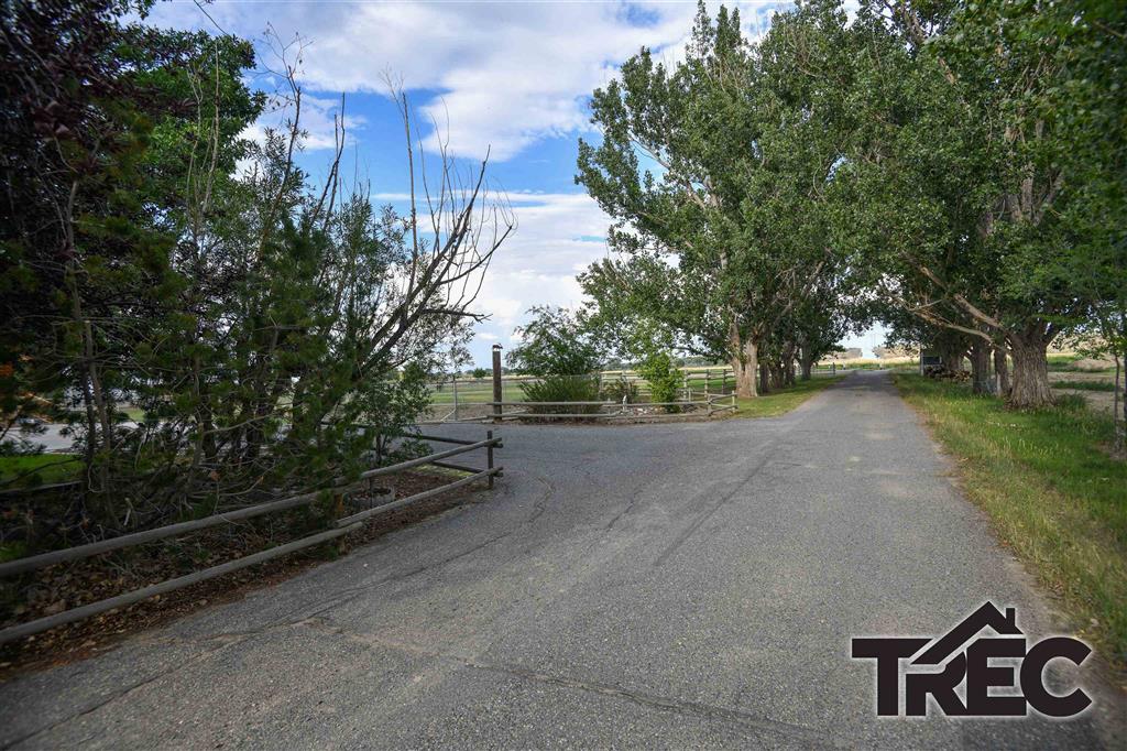 1040 Road 1