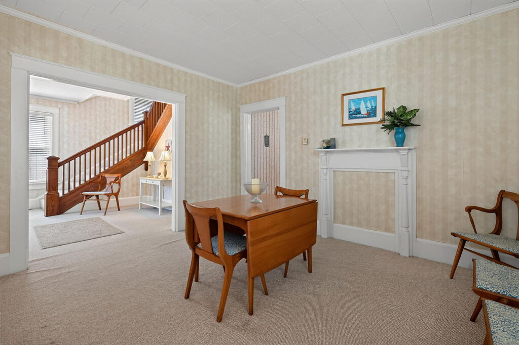 507 Harbor Ave 5
