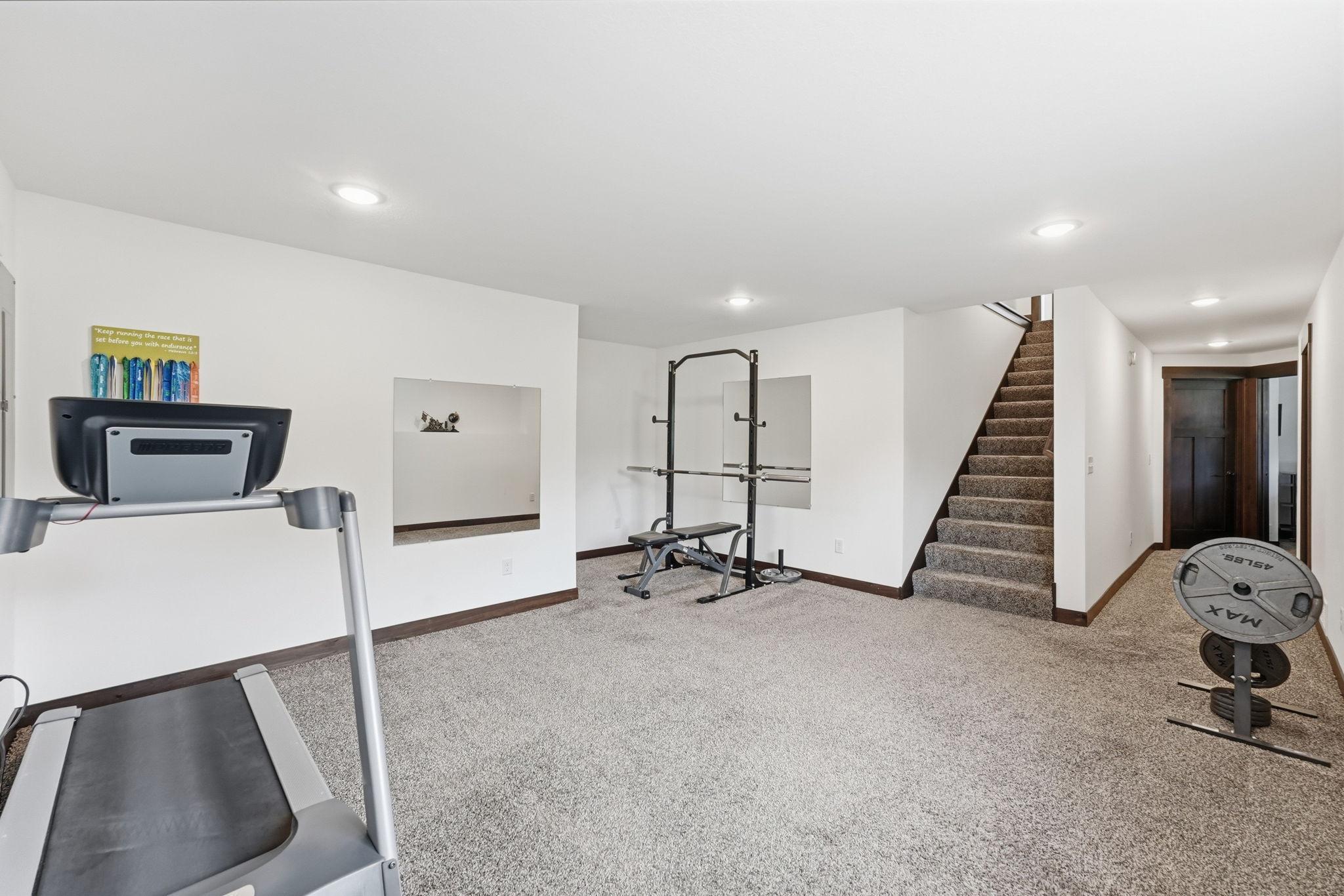 2022 Sandstone Loop N