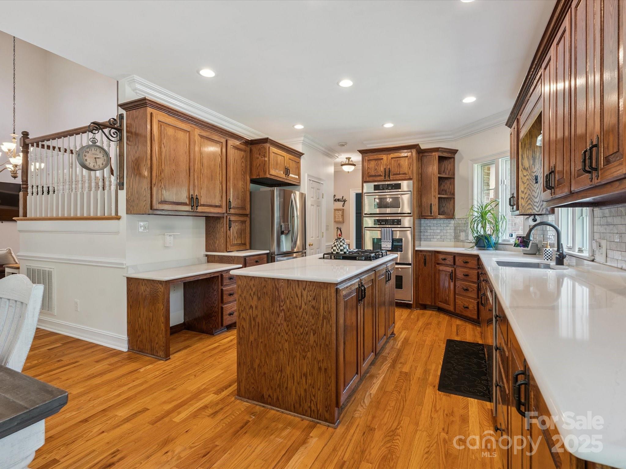 4050 Muirfield Drive