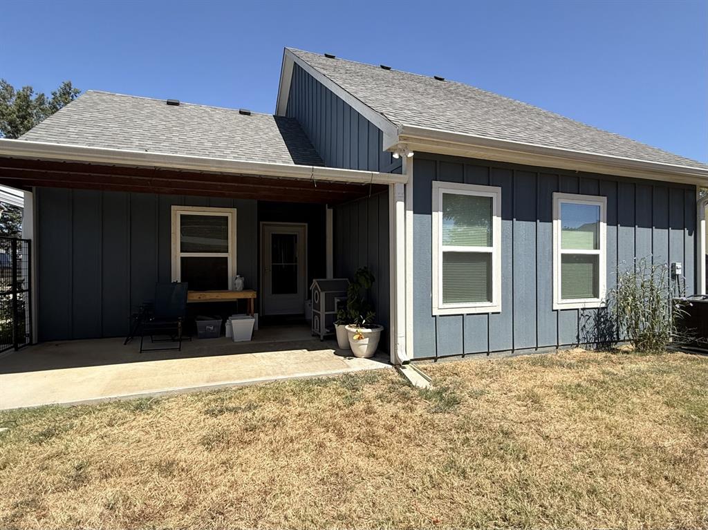 120 W Fairview Street