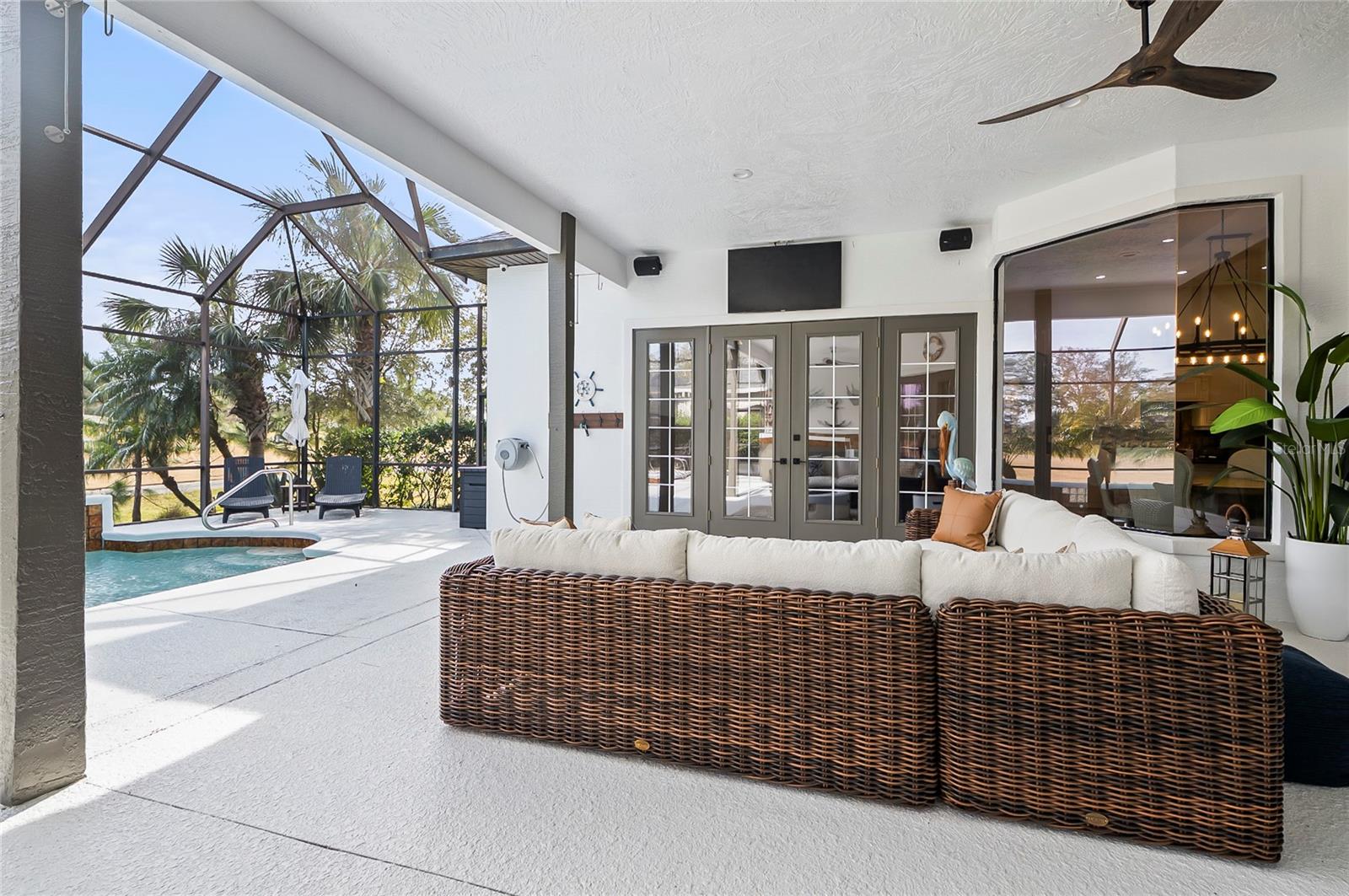 15 S Waterview Drive