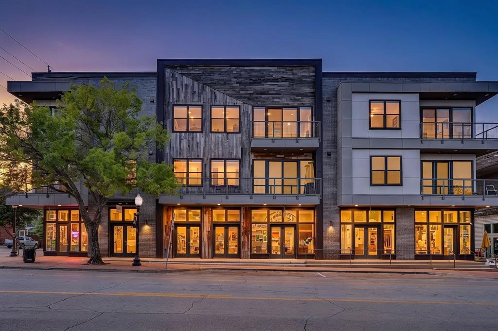 1455 W Magnolia Avenue 203