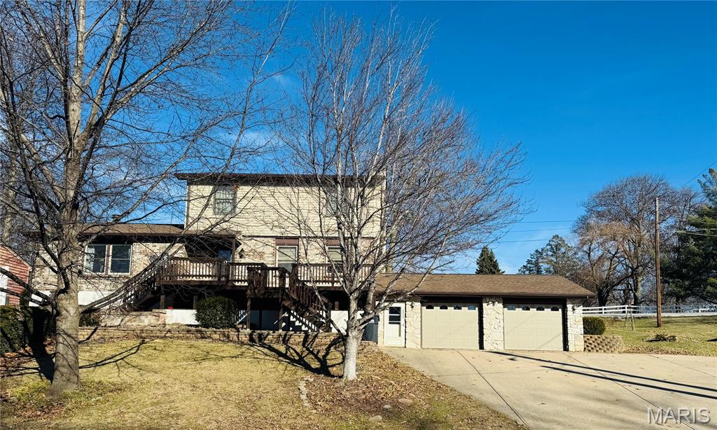 2 Oak Ridge Pond Road