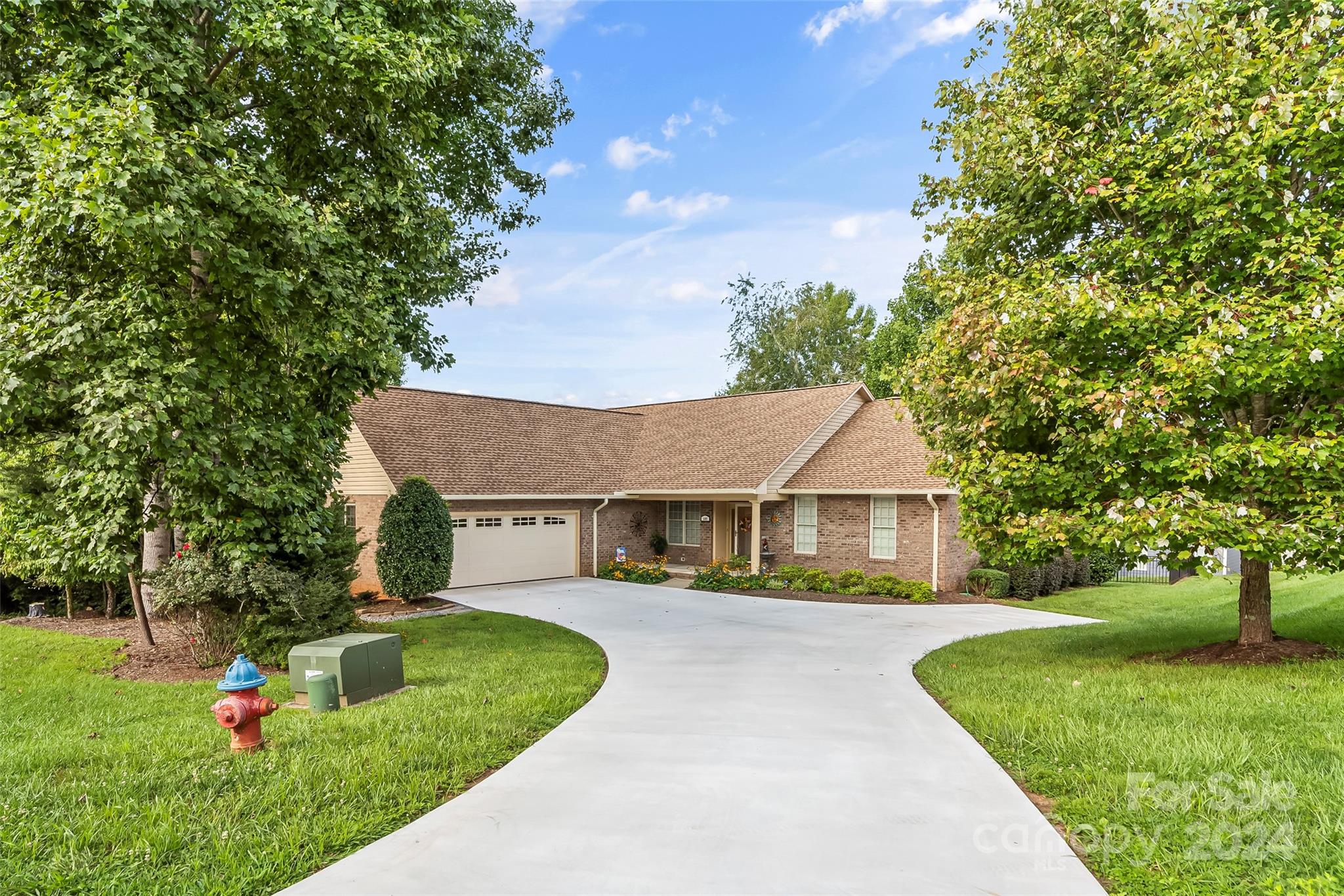 107 Crosscreek Drive