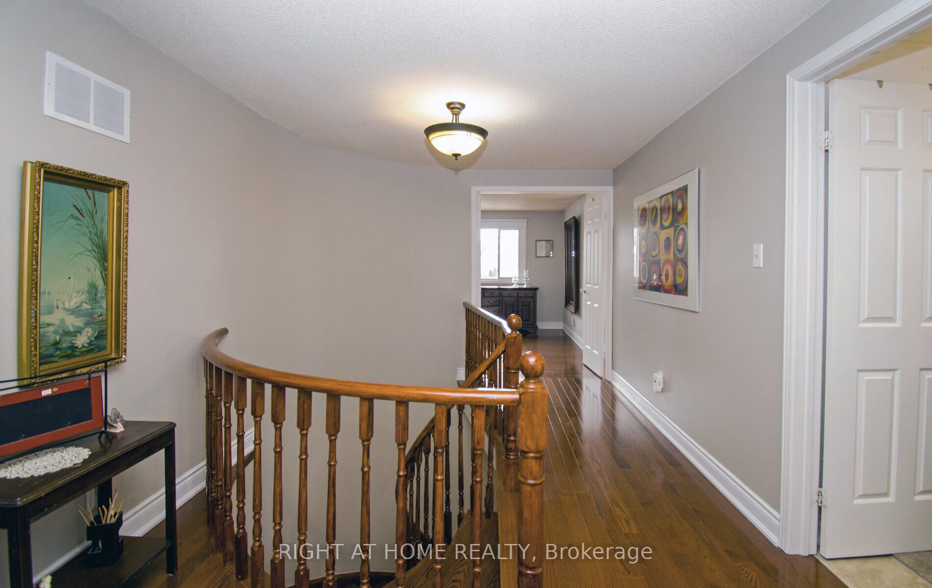 54 Ferguson Pl