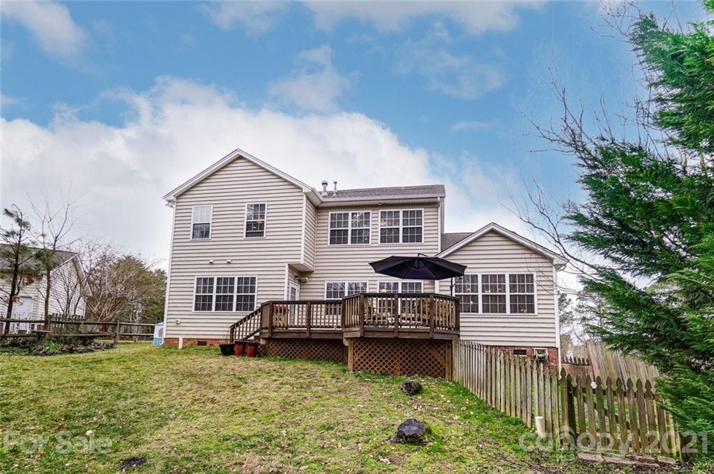12058 Pelican Court