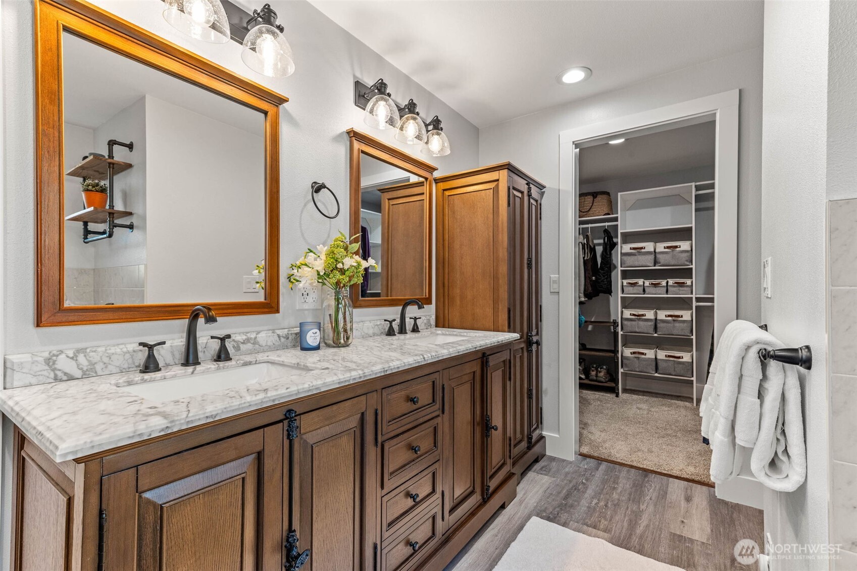 2809 Moorelands Avenue NW