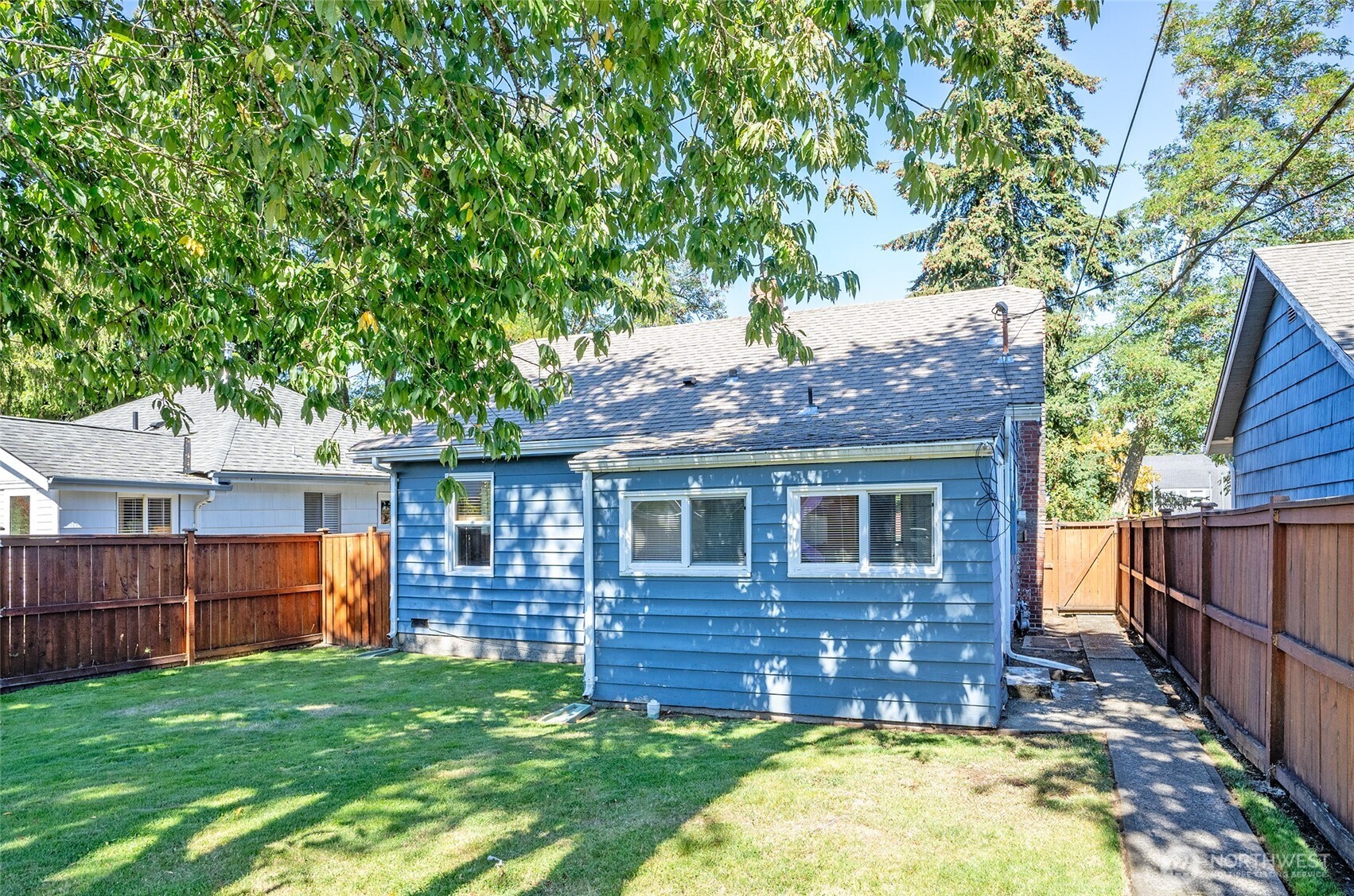 5210 N 46th Street