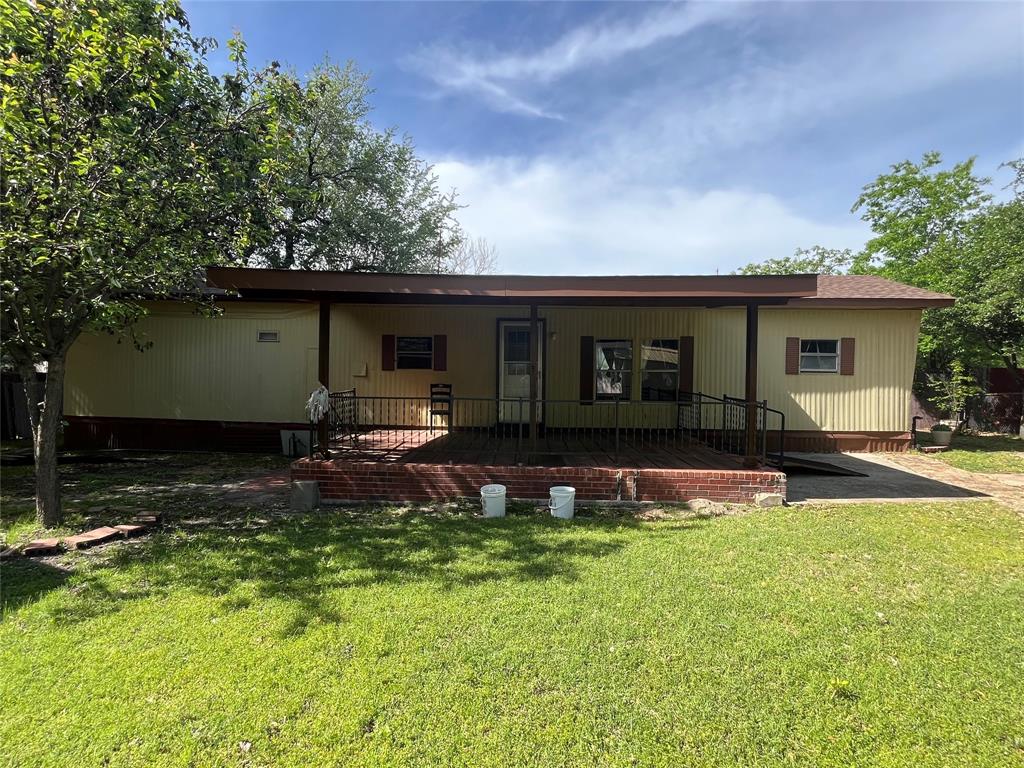 SITUATED BETWEEN PRESTON RD AND DALLAS NORTH TOLLWAY, OWNER FINANCING AVAILABLE. TIS PROPERTY IS OFFERED IN AS IS CONDITIONEASY ACCESS AND CONVENIENT TO MAJOR ROUTES AND VENUES.