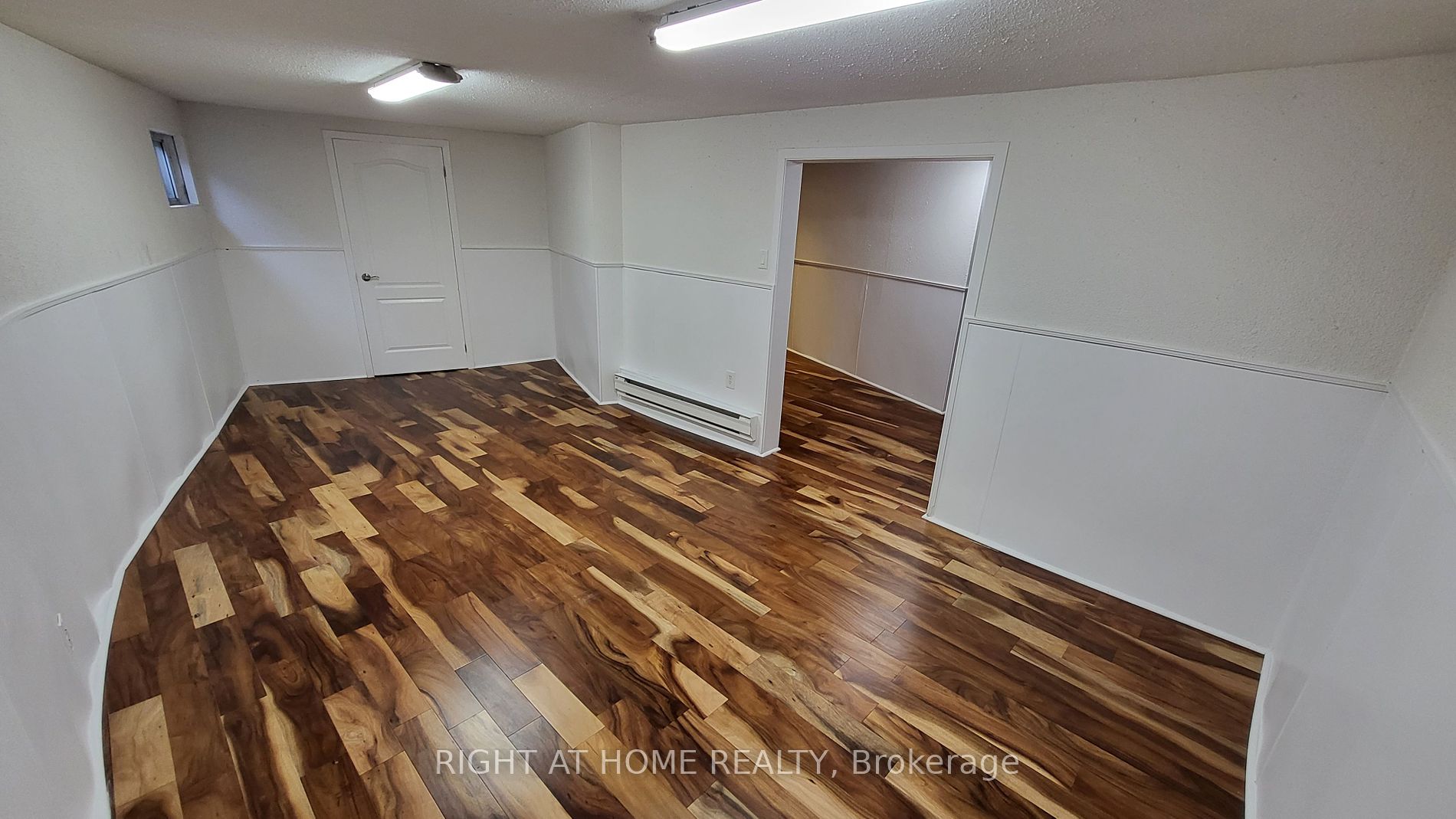 32 Niles Way