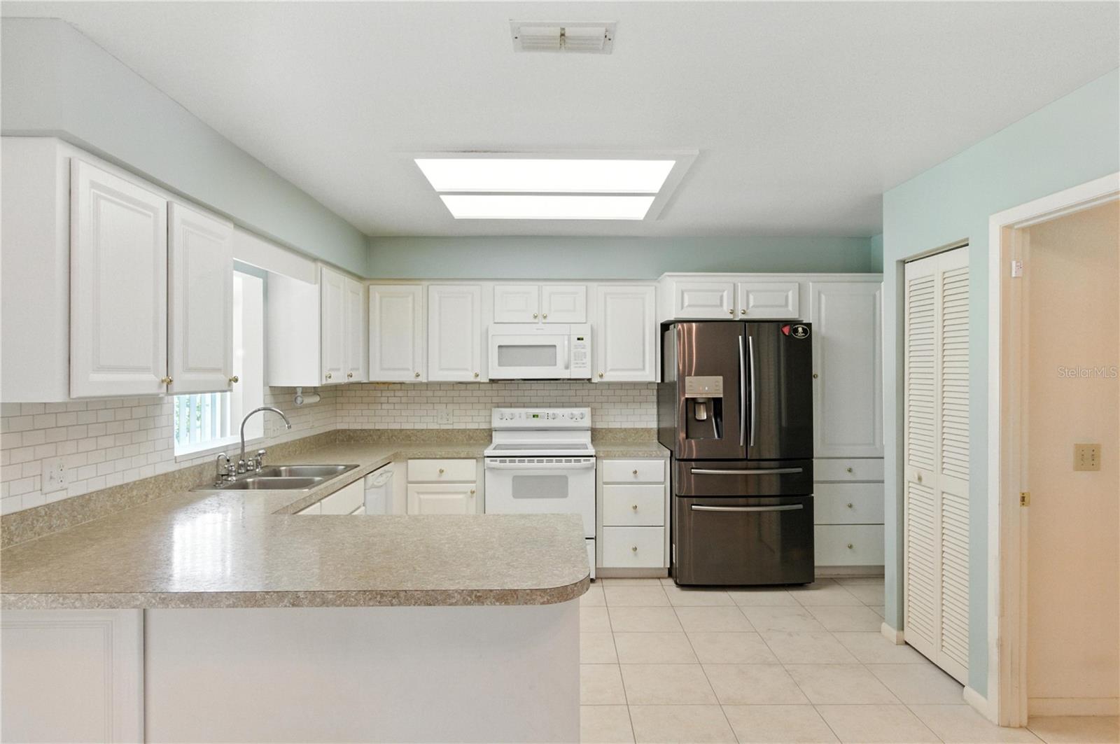 1970 Long Boat Drive