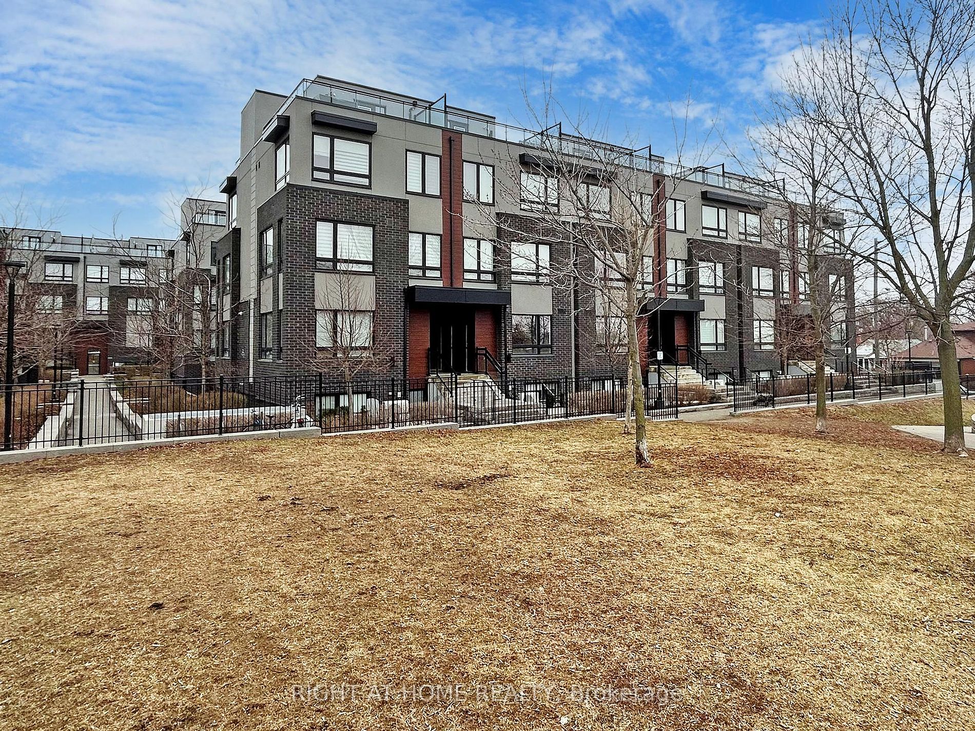 1100 Briar Hill Ave 201