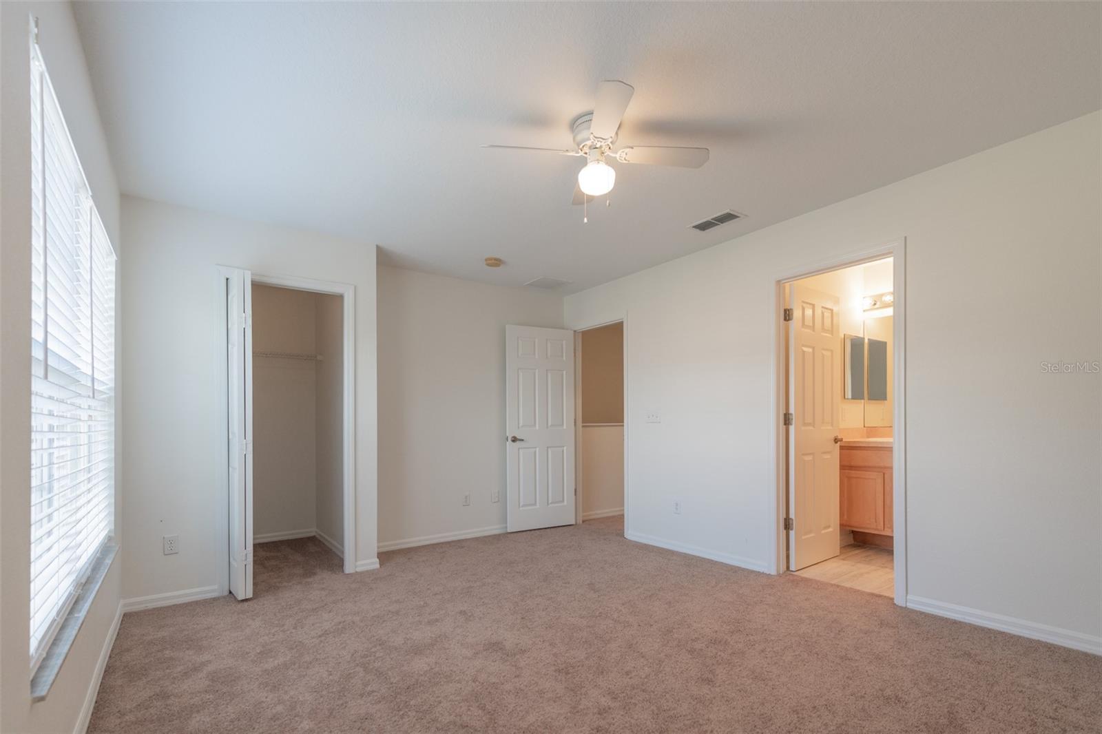 4084 Pitch Pine Circle
