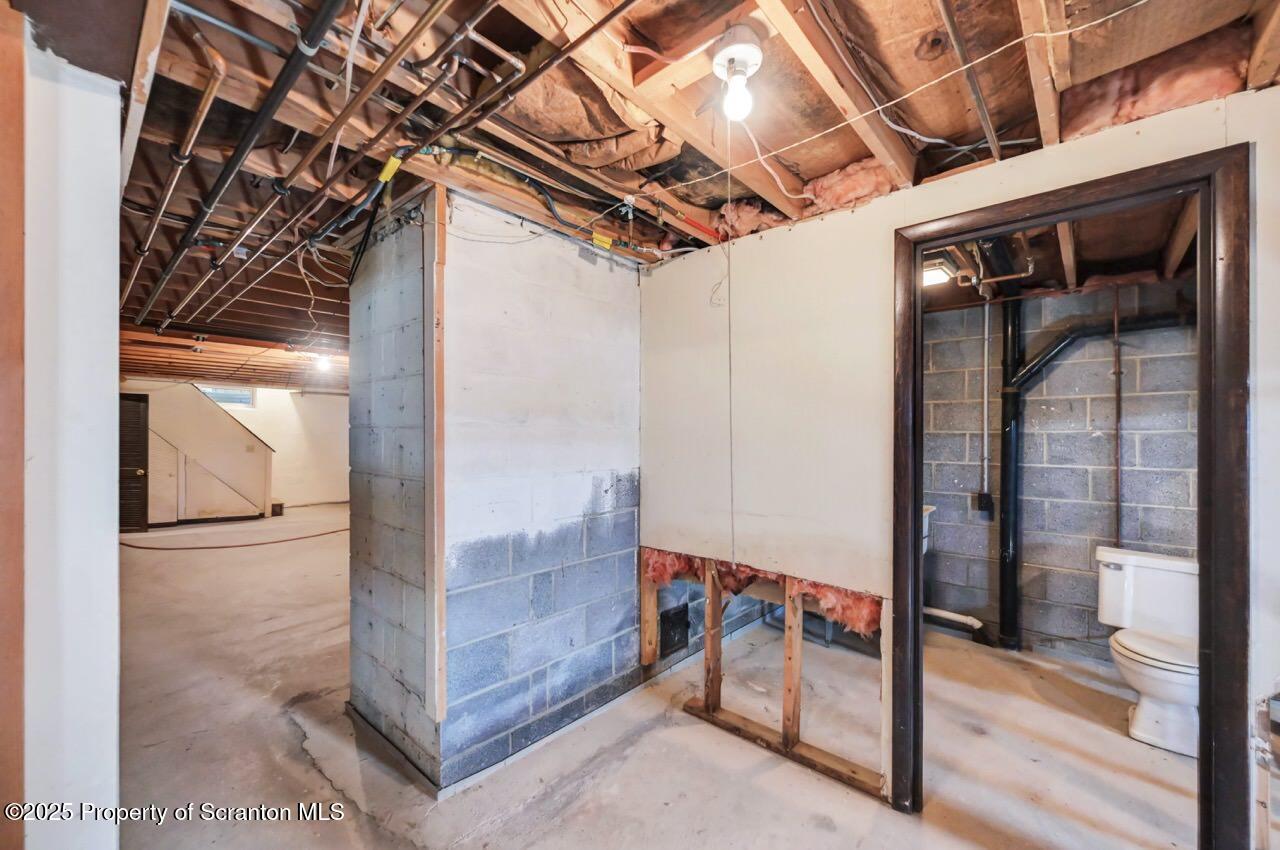 2 Crestmont Place