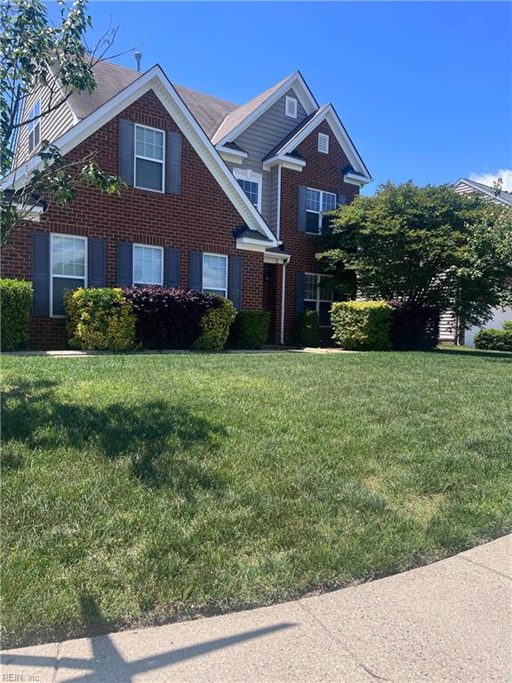 13 Hampshire Glen Parkway