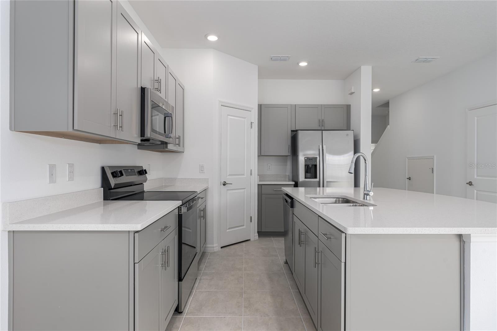 11808 Glenside Terrace