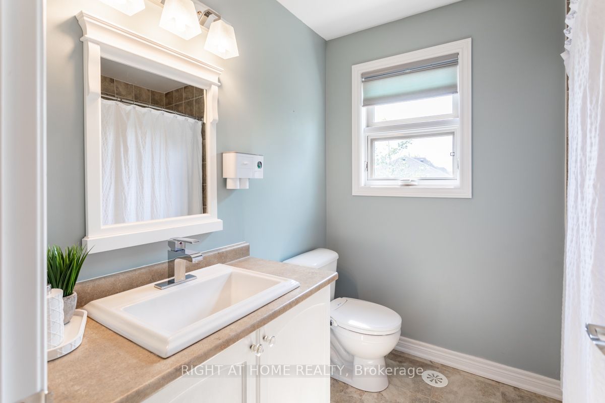 2460 Prince Michael Dr 28
